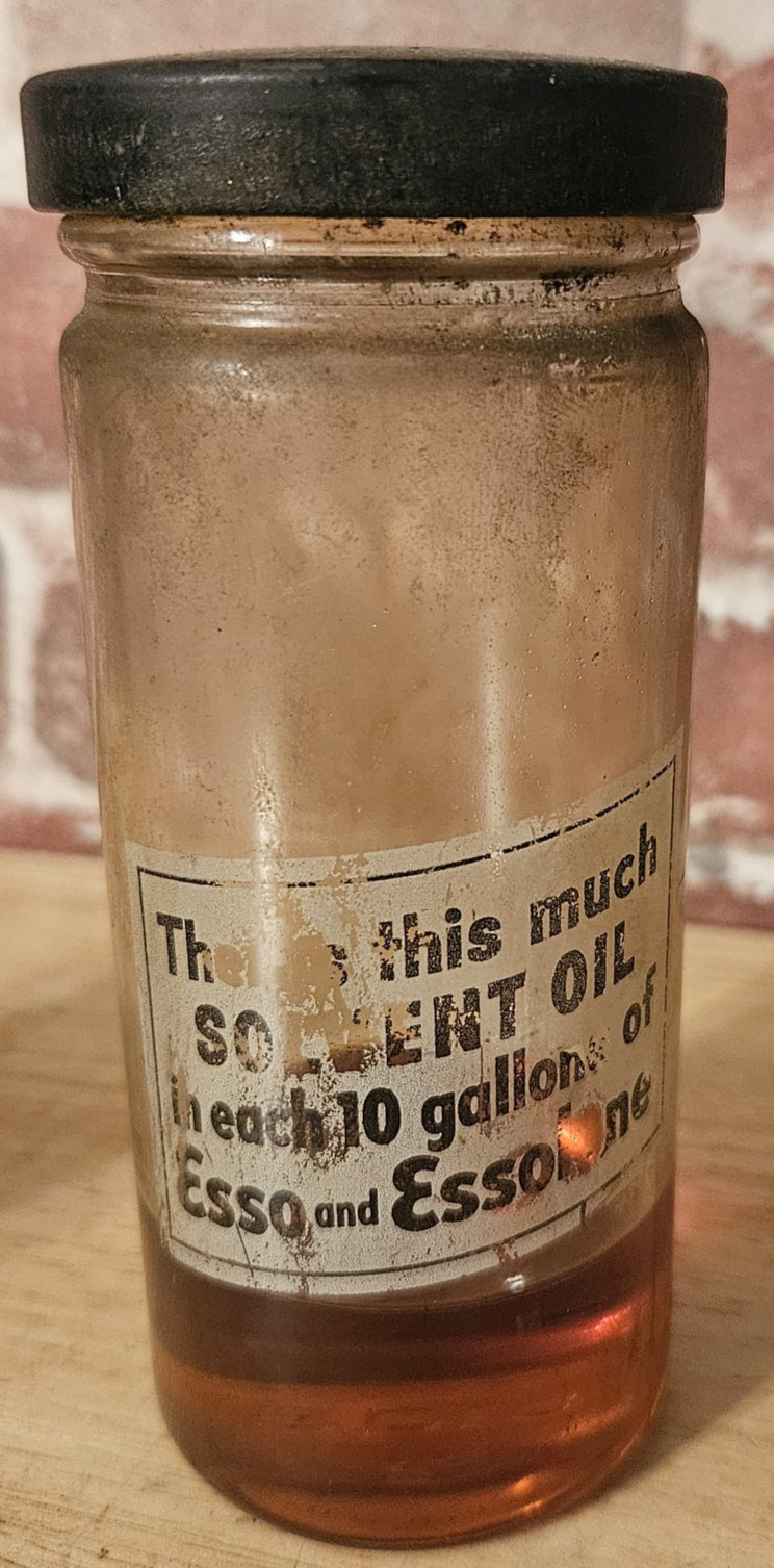 VINTAGE ESSO ESSOLENE OIL BOTTLE JAR - EXTREMELY RARE-