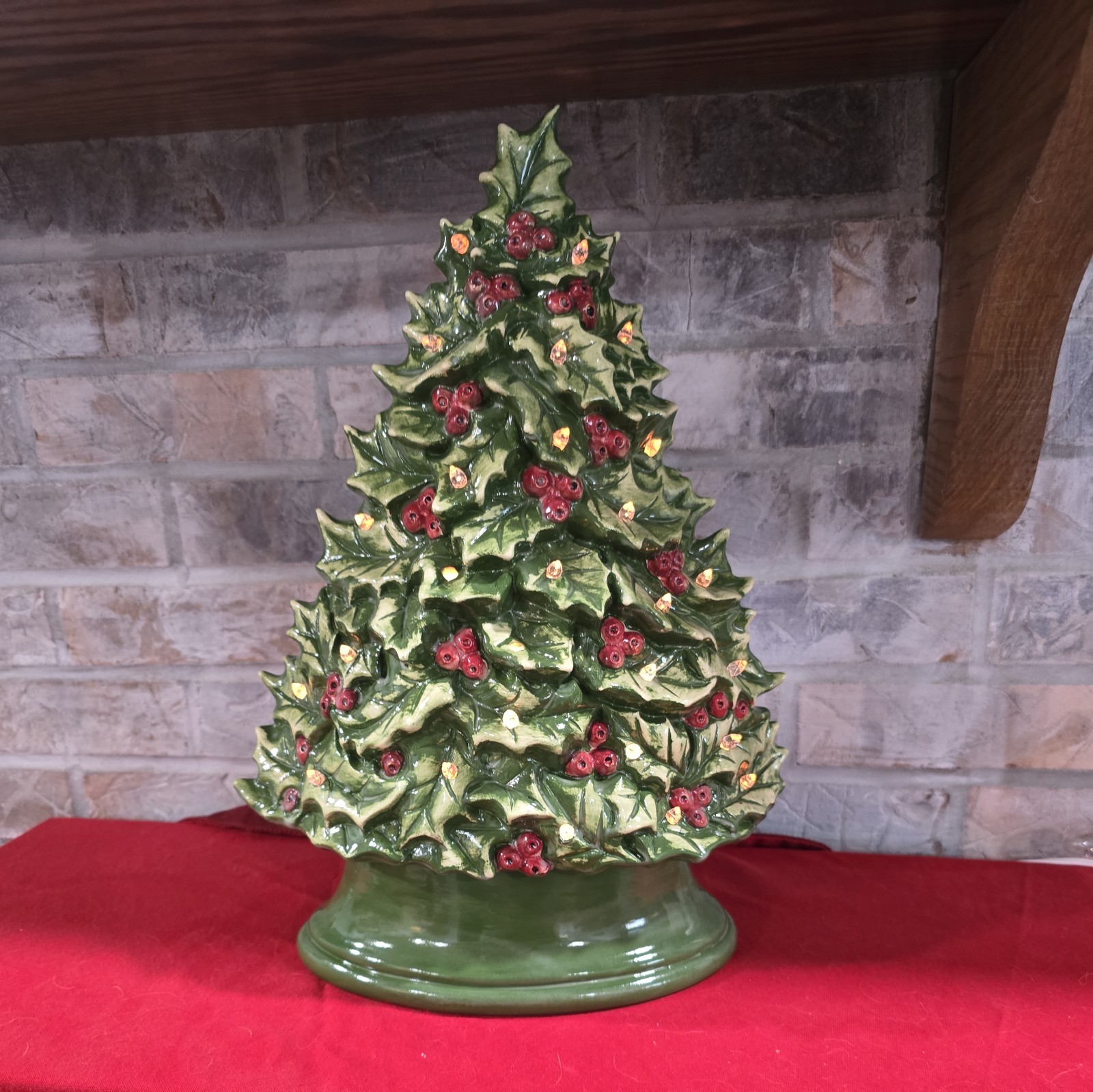 Beautiful Large Holly Ceramic Christmas Tree, 16\