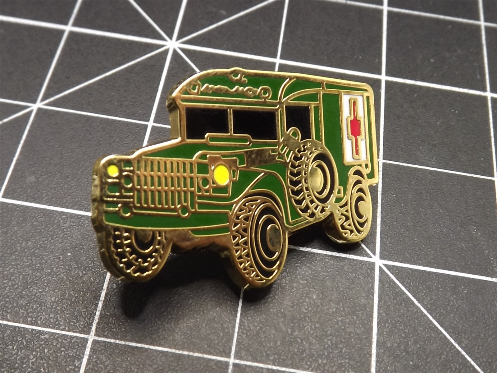 FREE SHIP M.A.S.H. MASH Lapel Pin Army Green Military Ambulance 1