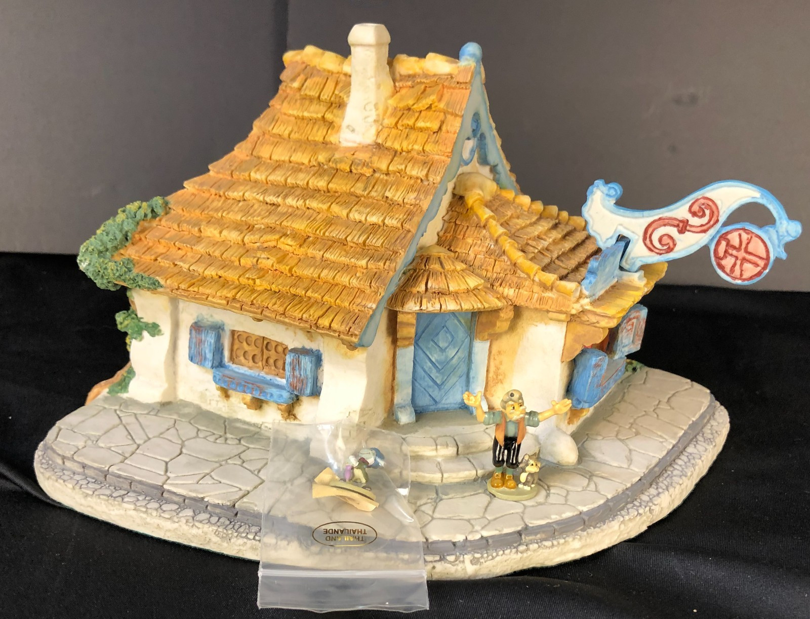 1990 Goebel Disney Geppetto's Toy Shop 965-D with Geppetto and Jiminy Cricket 1990 Goebel Disney Geppetto's Toy Shop 965-D with Geppetto and Jiminy Cricket