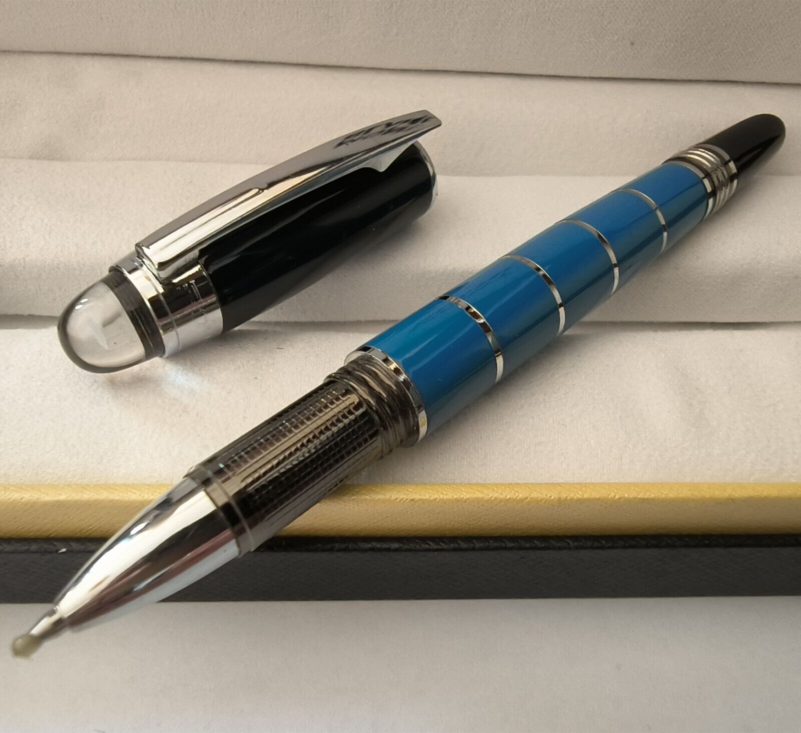 Luxury S.Walker Crystal Head Series Light Blue Color 0.7mm Rollerball Pen #5