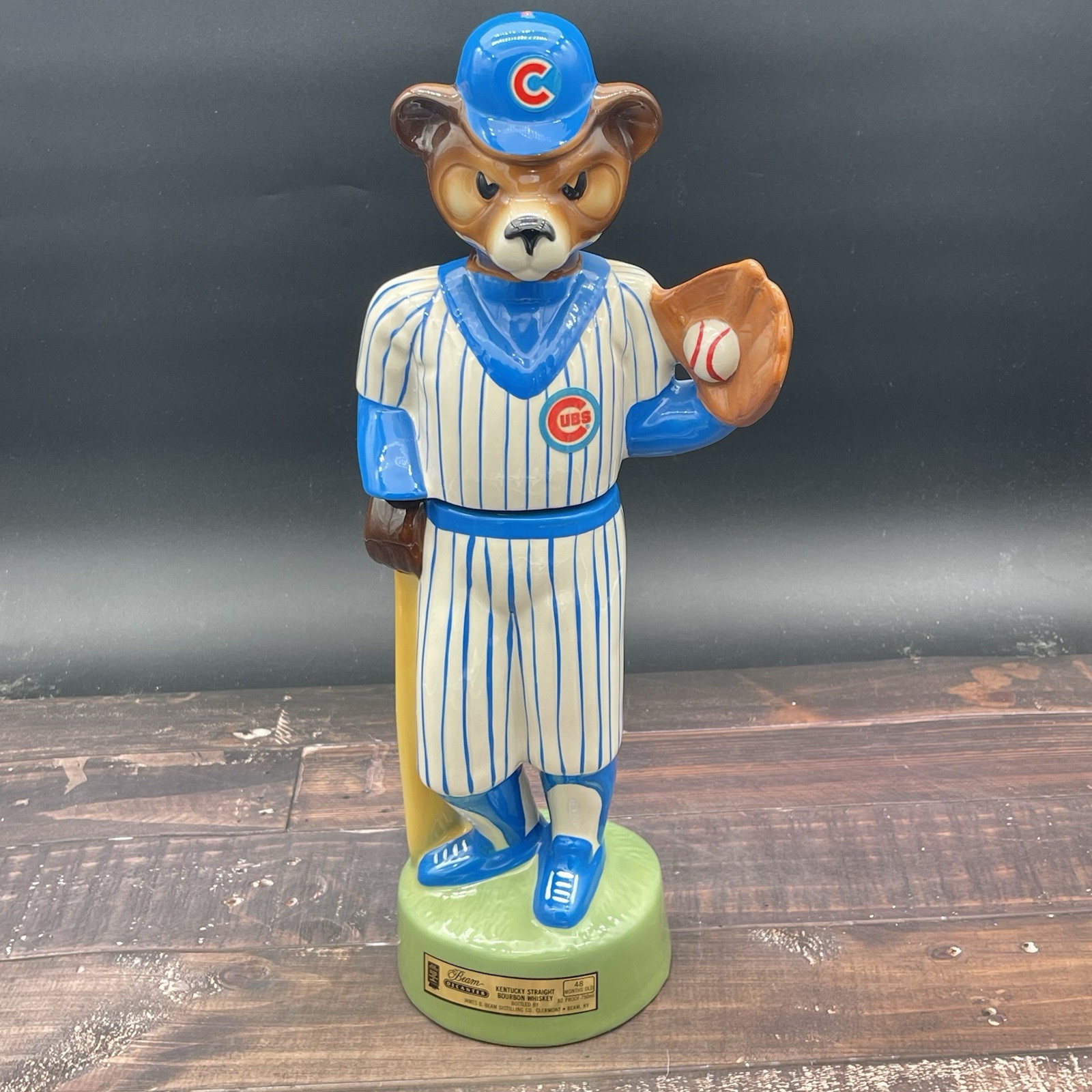 Vintage 1985 Chicago Cubs Bear Mascot Baseball Jim Beam Decanter 17” EMPTY