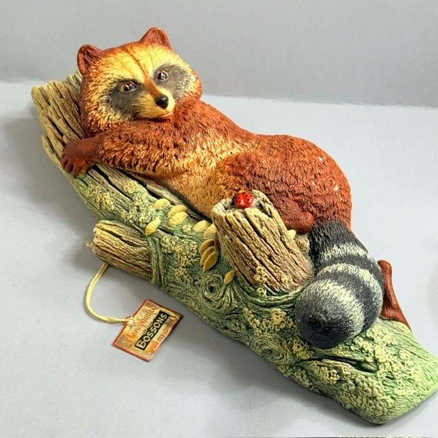 Vintage Bosson Chalkware Raccoon Wall Ornament Figurine Legend 1967 World Cup UK
