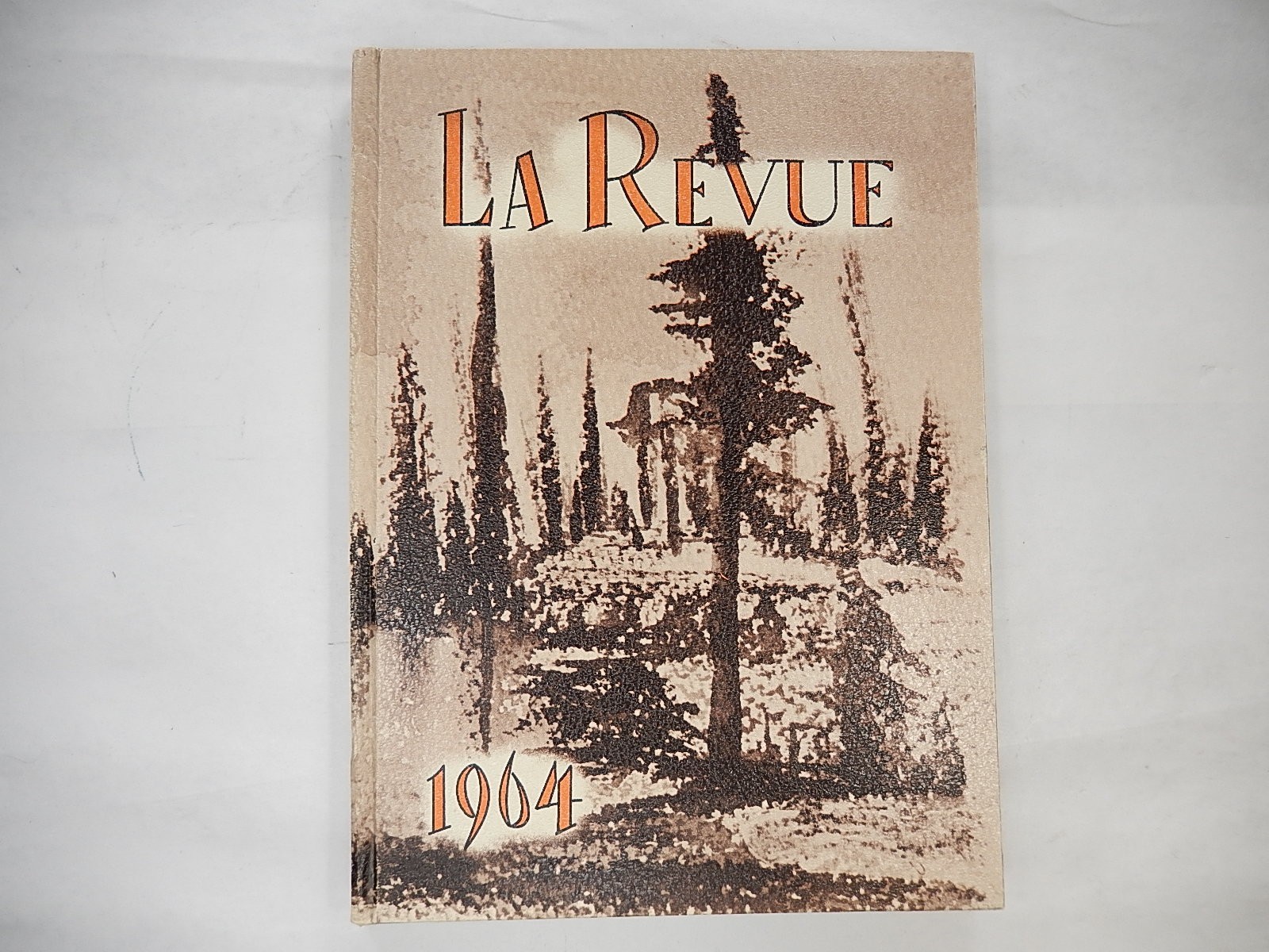 Yearbook, Willamina High School, Willamina Oregon, 1964, La Revue, UNMARKED