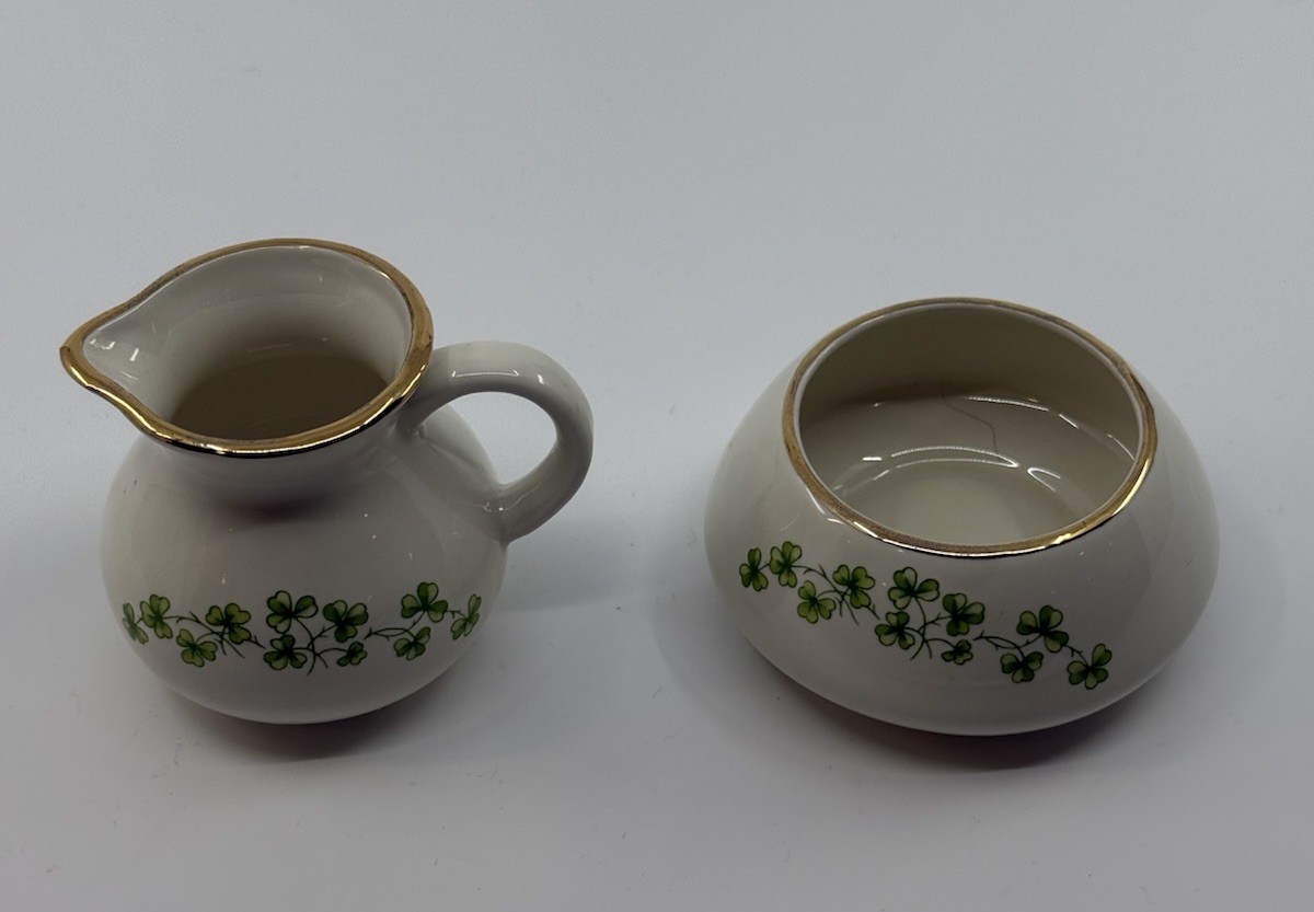 Vintage Carrigcraft  Petite Shamrock Sugar And Creamer Set County Cork Ireland