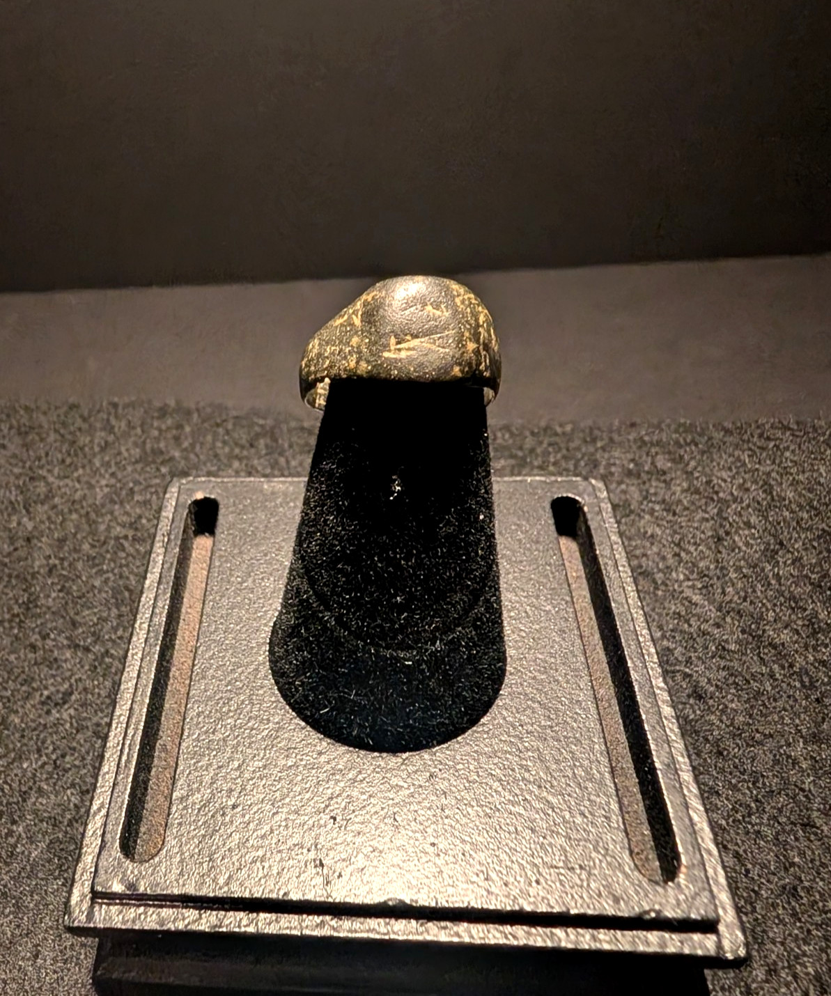 Ancient Roman Bronze Signet Ring 200-300 AD Size 7 US Authentic Ancient Roman Bronze Signet Ring 200-300 AD Size 7 US Authentic