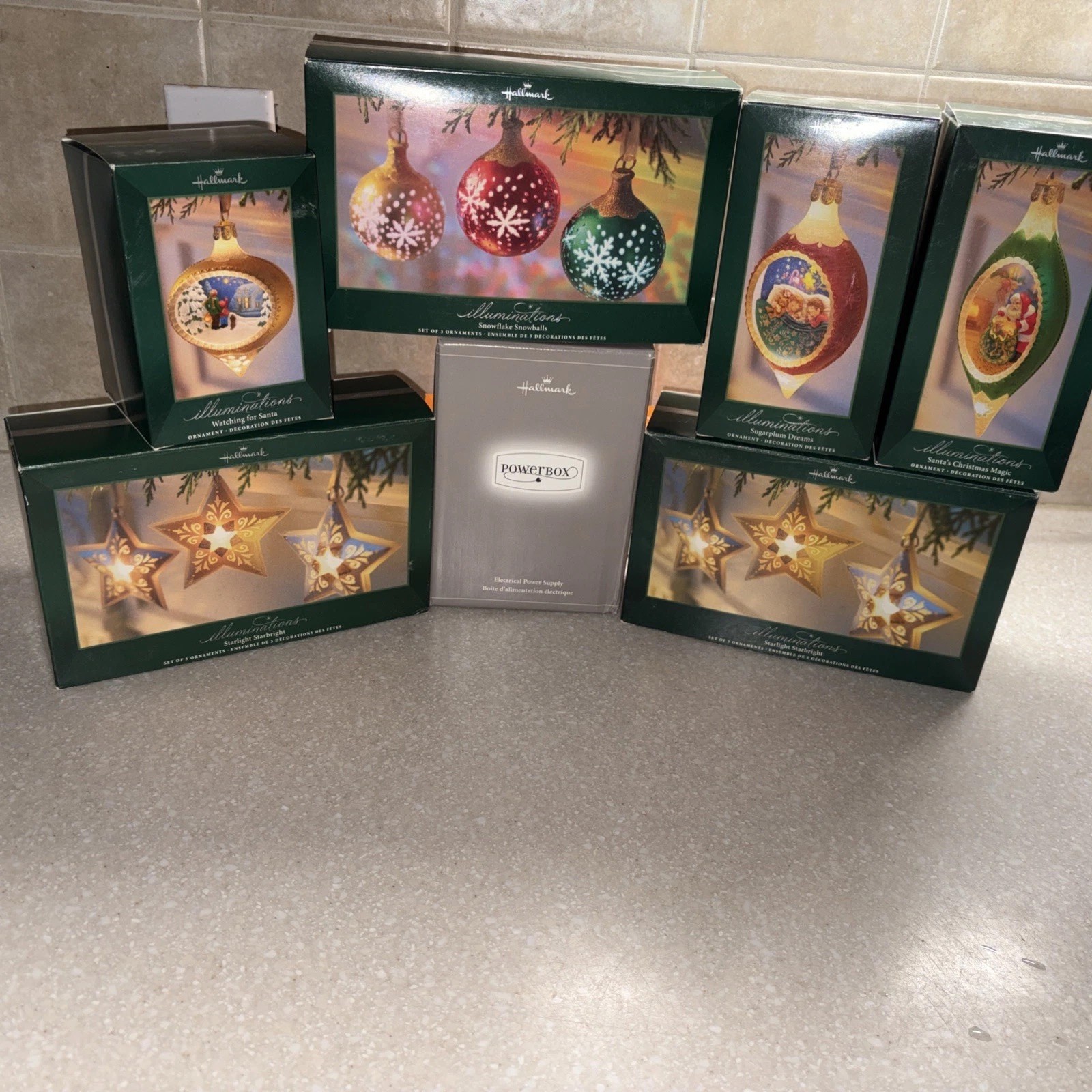 Hallmark Illuminations Lot Of 7- 2005 NIB Snowballs, Stars, Ornaments ,Power Box