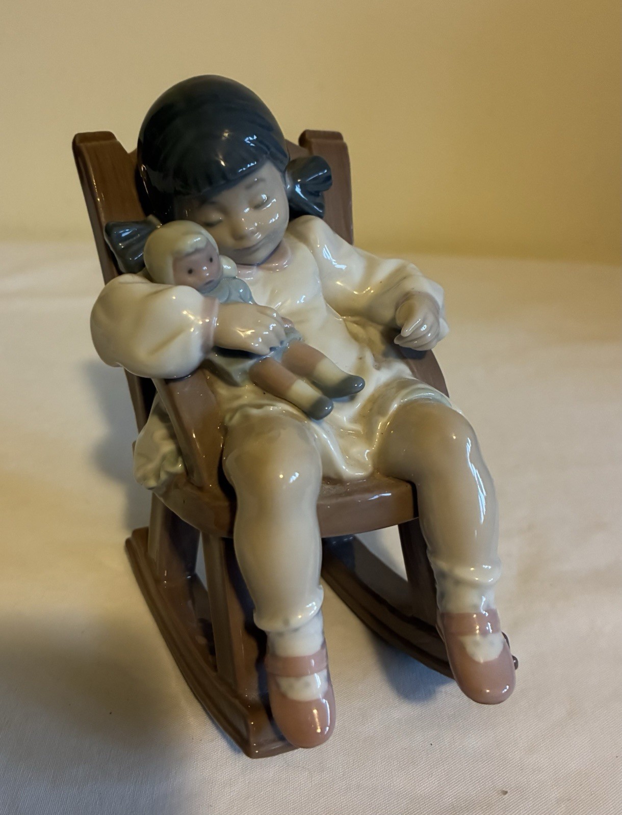 Vintage LLADRO #5448 NAPTIME Girl Sleeping W/ Doll In Chair Figurine RETIRED