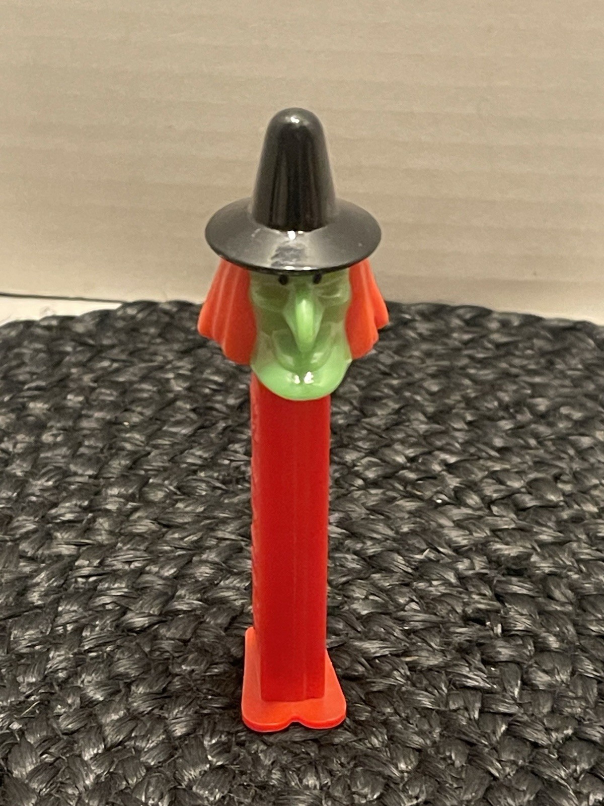 Vintage 1971 Witch Pez Dispenser No 5 With Feet Green Face Orange Stem Slovenia