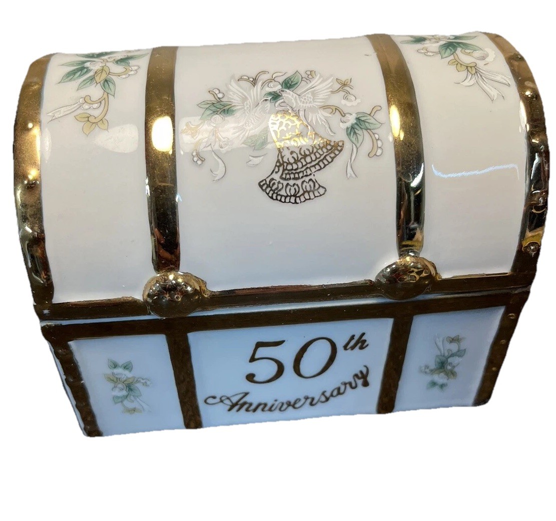 Lefton 50th Anniversary Porcelain Trinket Box White with Gold Hand painting Vtg Lefton 50th Anniversary Porcelain Trinket Box White with Gold Hand painting Vtg