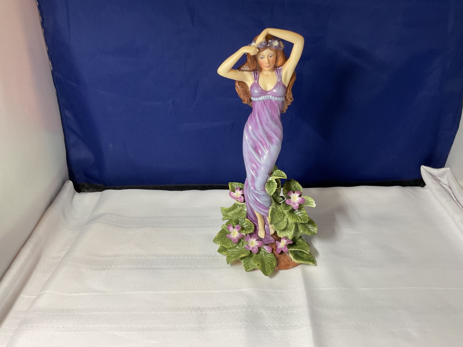Lady Violet Franklin Mint Fine Porcelain 1989