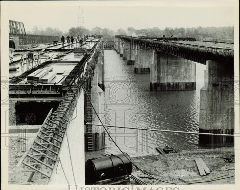 1954 Press Photo Construction development of the Maumee River Bridge in Ohio
