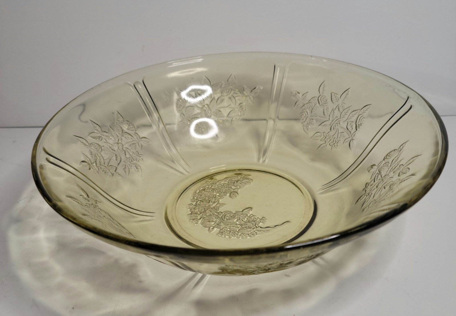 Federal Glass Co. Glass Bowl Sharon Cabbage Rose Pattern Yellow Amber