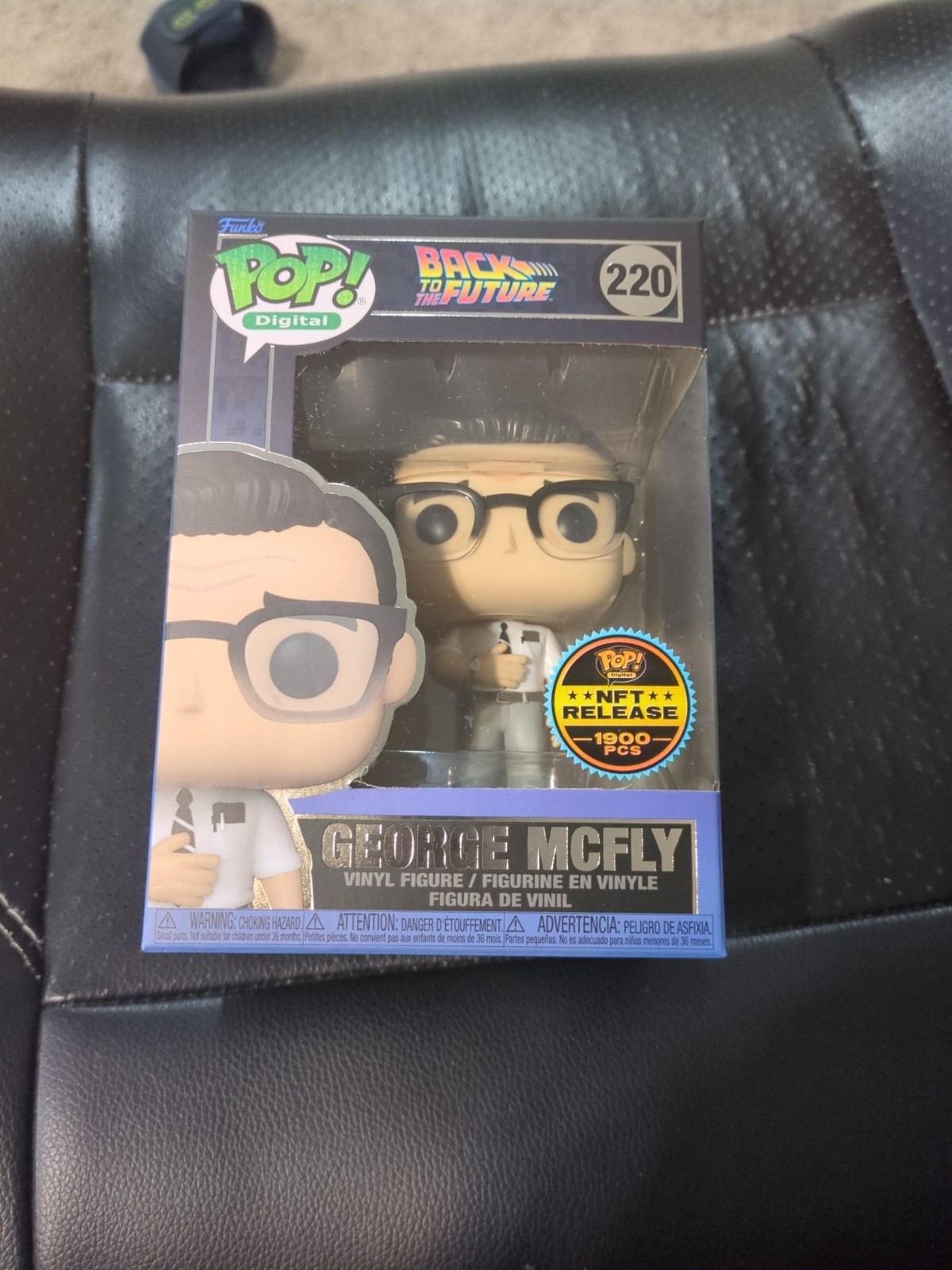 Funko Pop  Back to the Future - George McFly #220 (Digital Pop Release) -