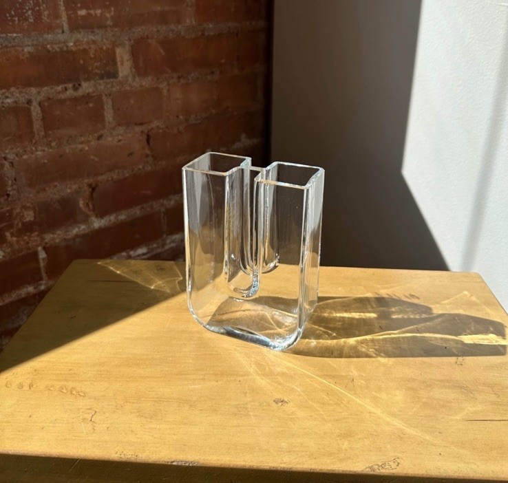 Vintage Contemporary Boda Frezia U Shaped Vase Bertil Vallien Sweden Crystal 