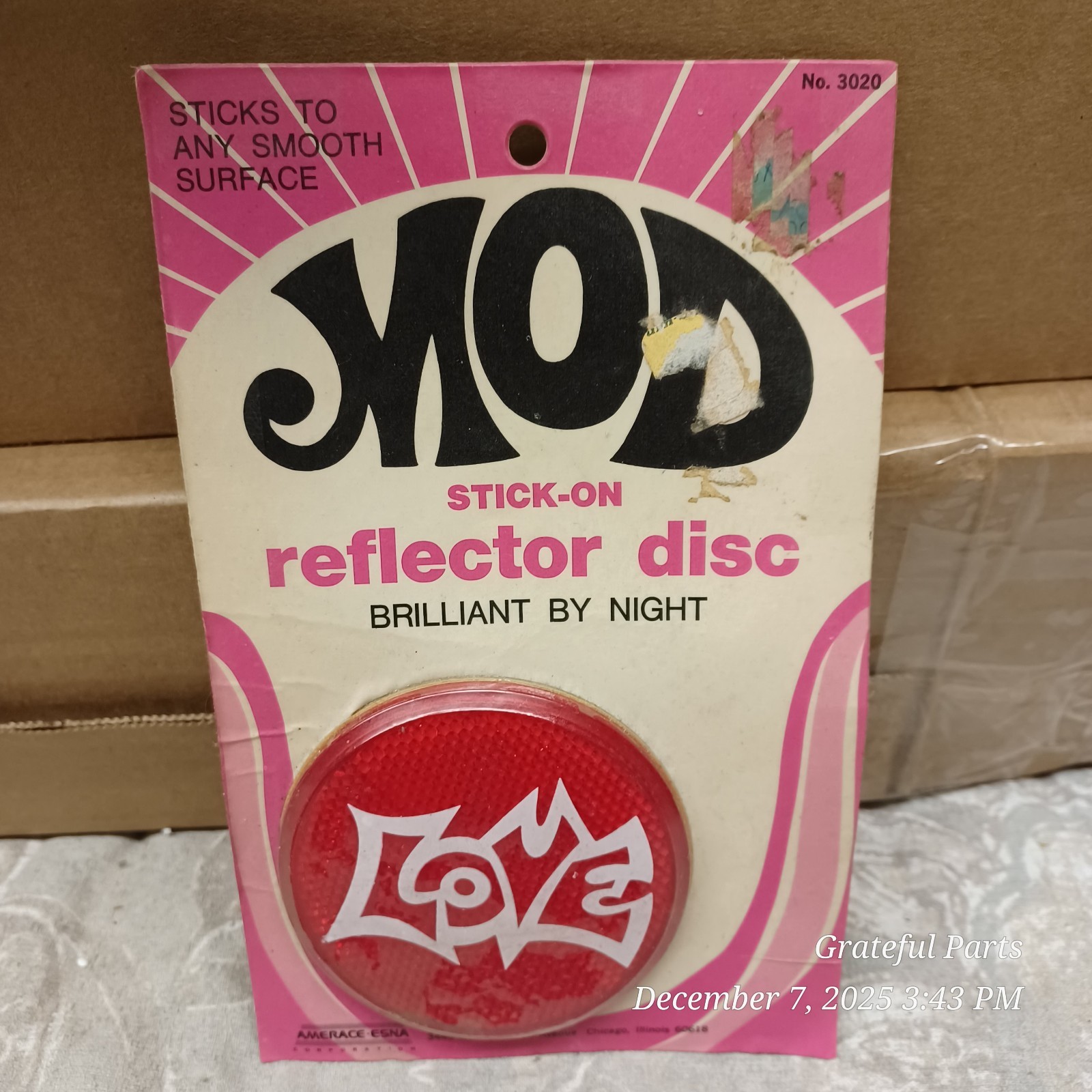 Nos Vintage 1960's 1970's Mod LOVE Stick On Reflector Disc Groovy MADE IN USA