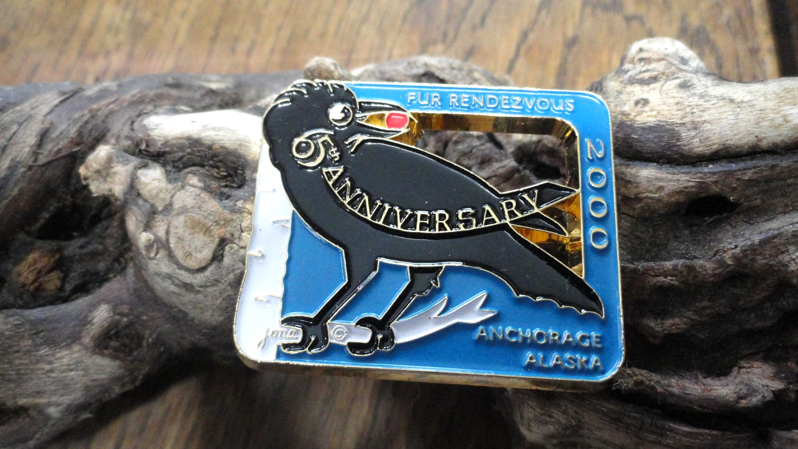 2000 Anchorage Alaska Fur Rondy Pin 1 3/4x 1 1/2Rendezvous 65 Anniversary Raven