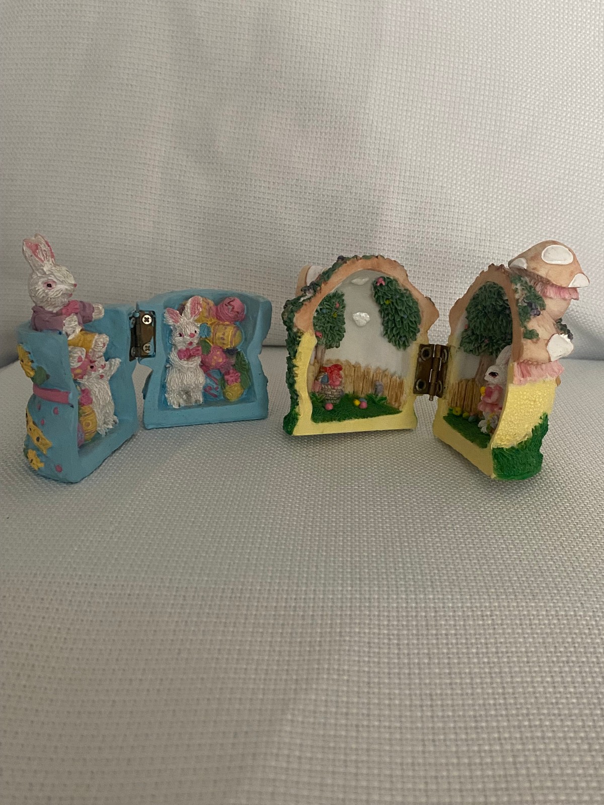 VTG Easter Hinged Mini Diorama Lot of 2