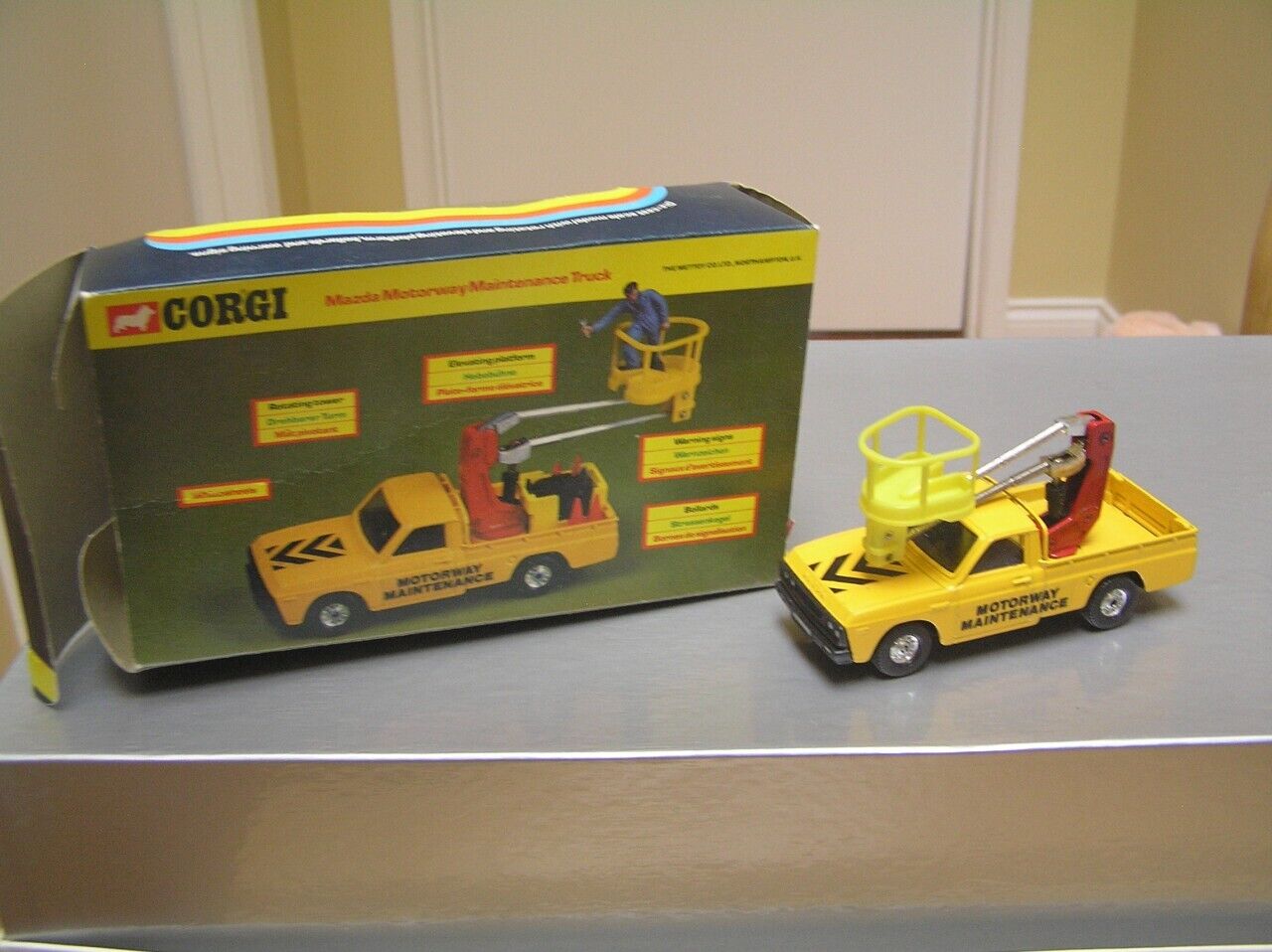 Corgi Toys 413 Mazda Motorway Maintenance truck Mint in Box