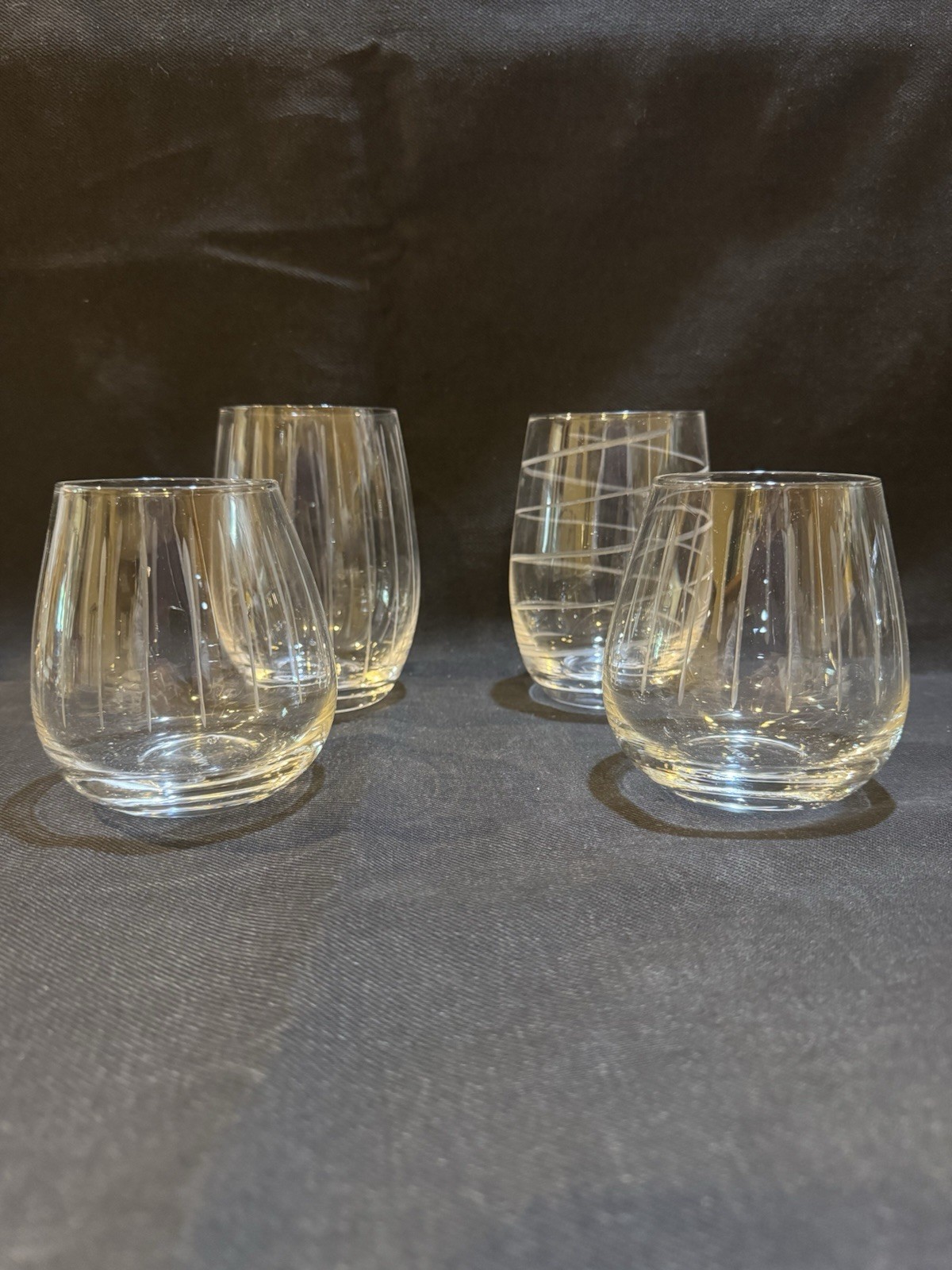 Mikasa Cheers 2 Stemless Wine, 2 Low Ball/Whiskey Glasses Beautiful