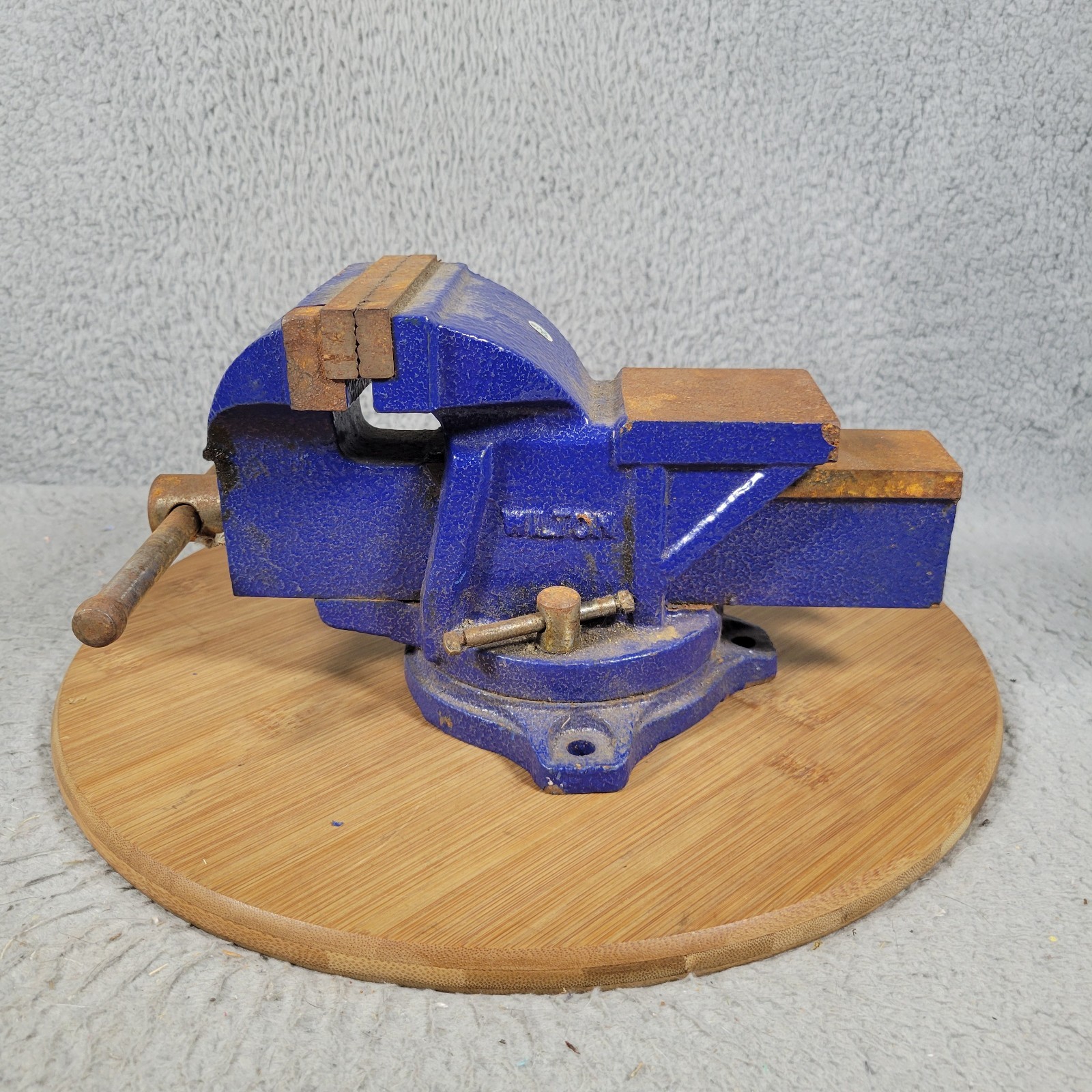 Vintage Wilton Blue Jaws Swivel Base Bench Vise Mount