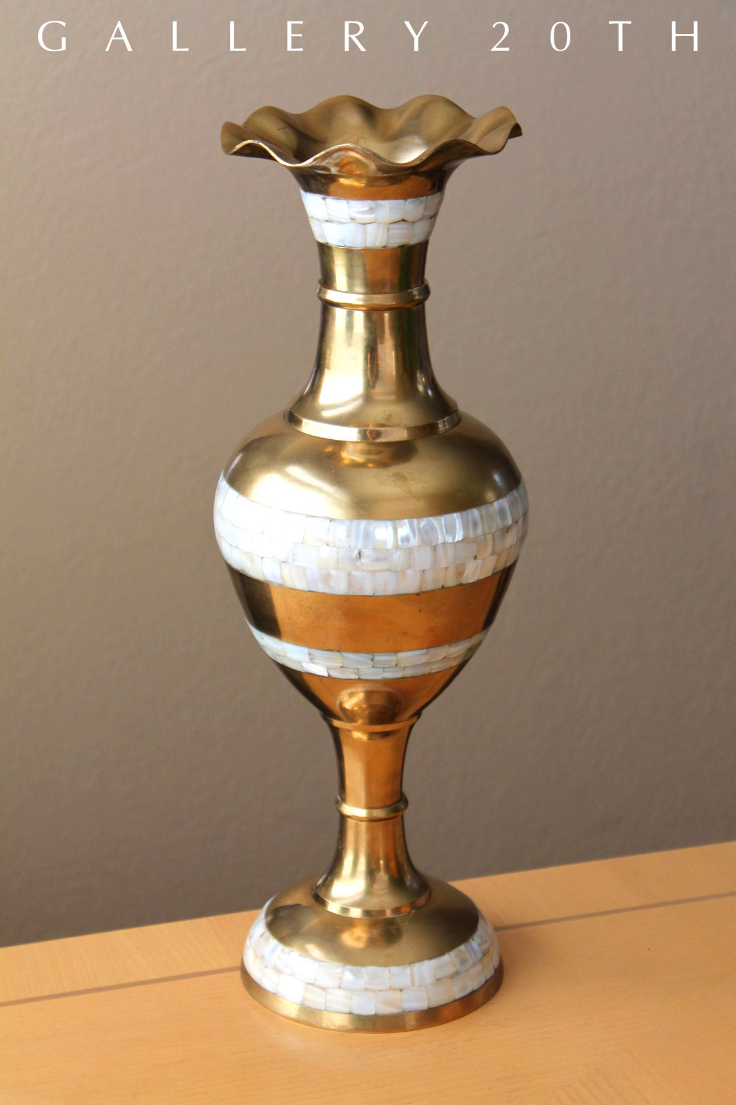 GORGEOUS MCM BRASS SHELL INLAID VASE ORIG ART VTG ATOMIC GOLD 50'S MID CENTURY