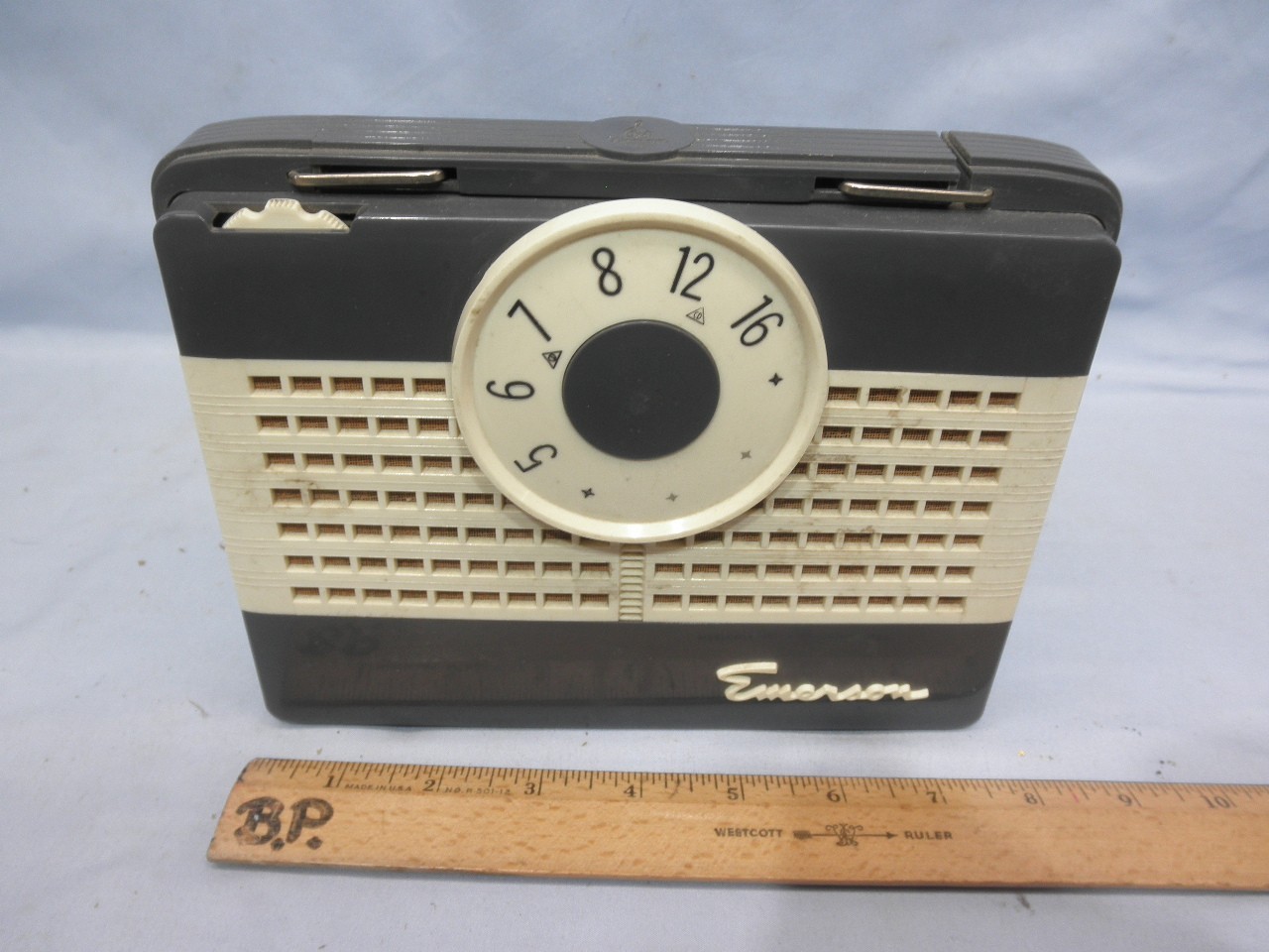 1952 EMERSON 850 SUBWAY GREY & ECRU Portable Tube Radio-Working & Batteries (E)