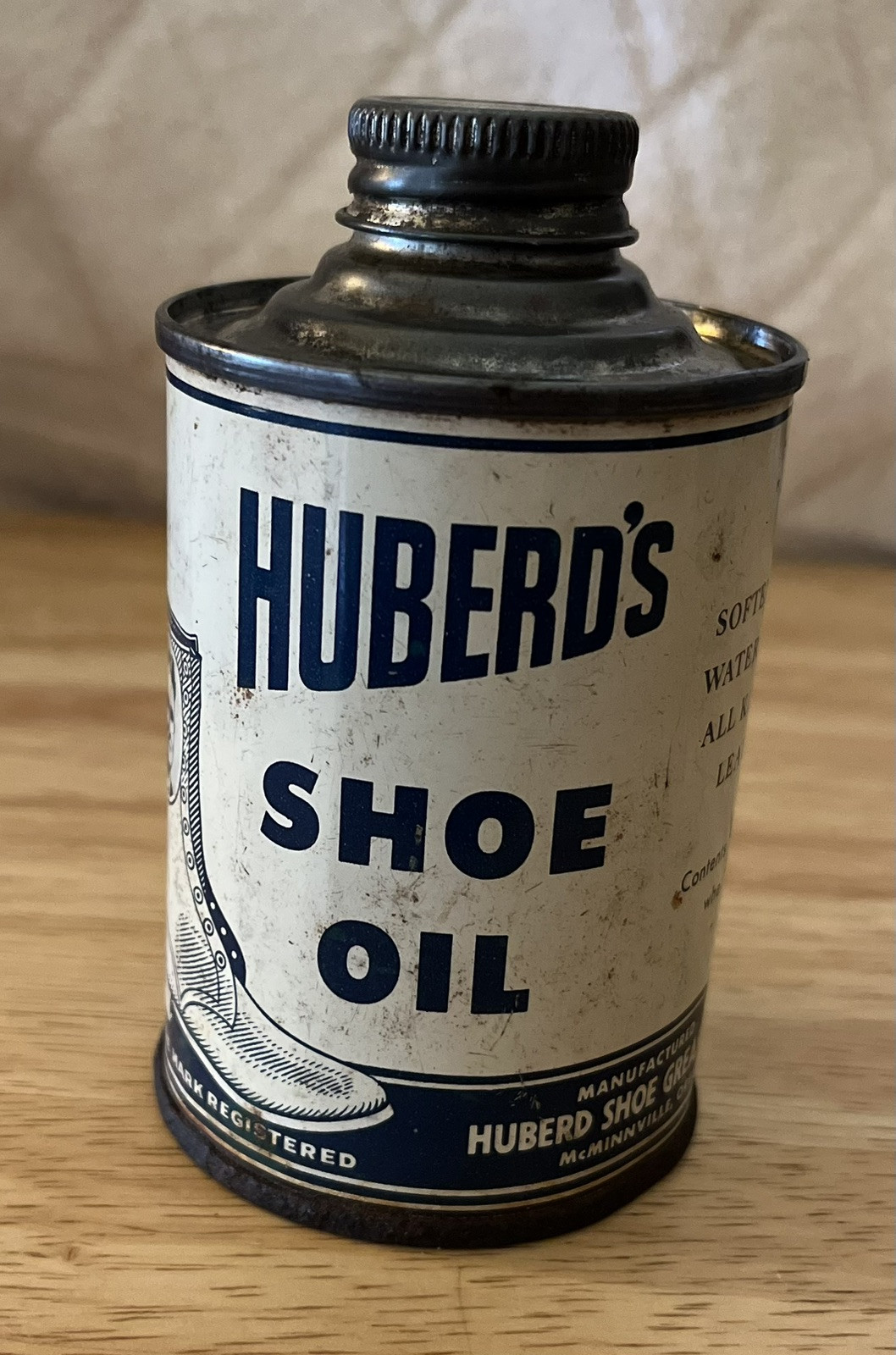 Vintage  Huberd\'s Shoe Oil Domed Top   8 oz.  Empty