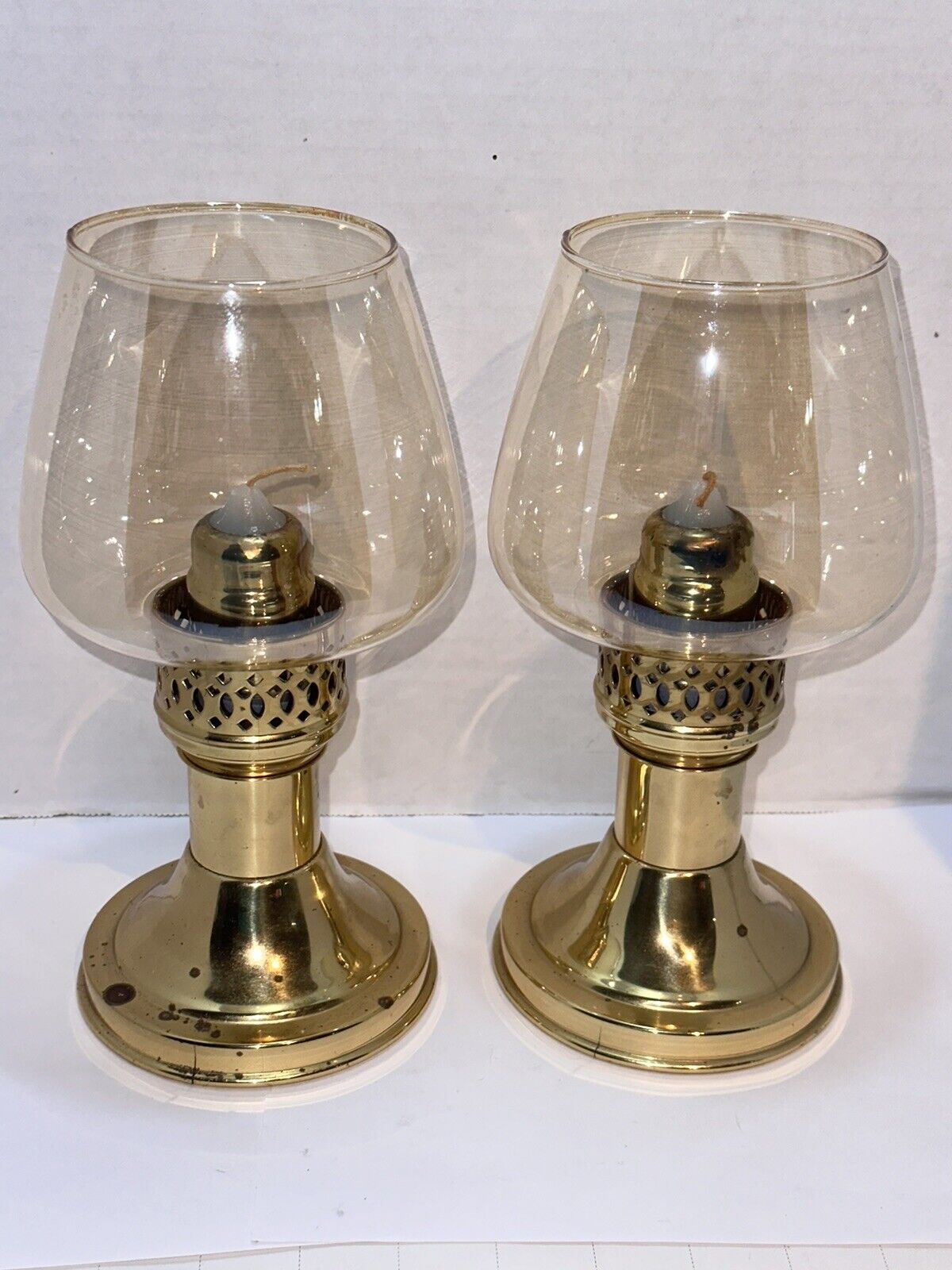 2 Vtg Mason Candlelight Co. Brass Spring Loaded Candle Holders Hurricane Lamp