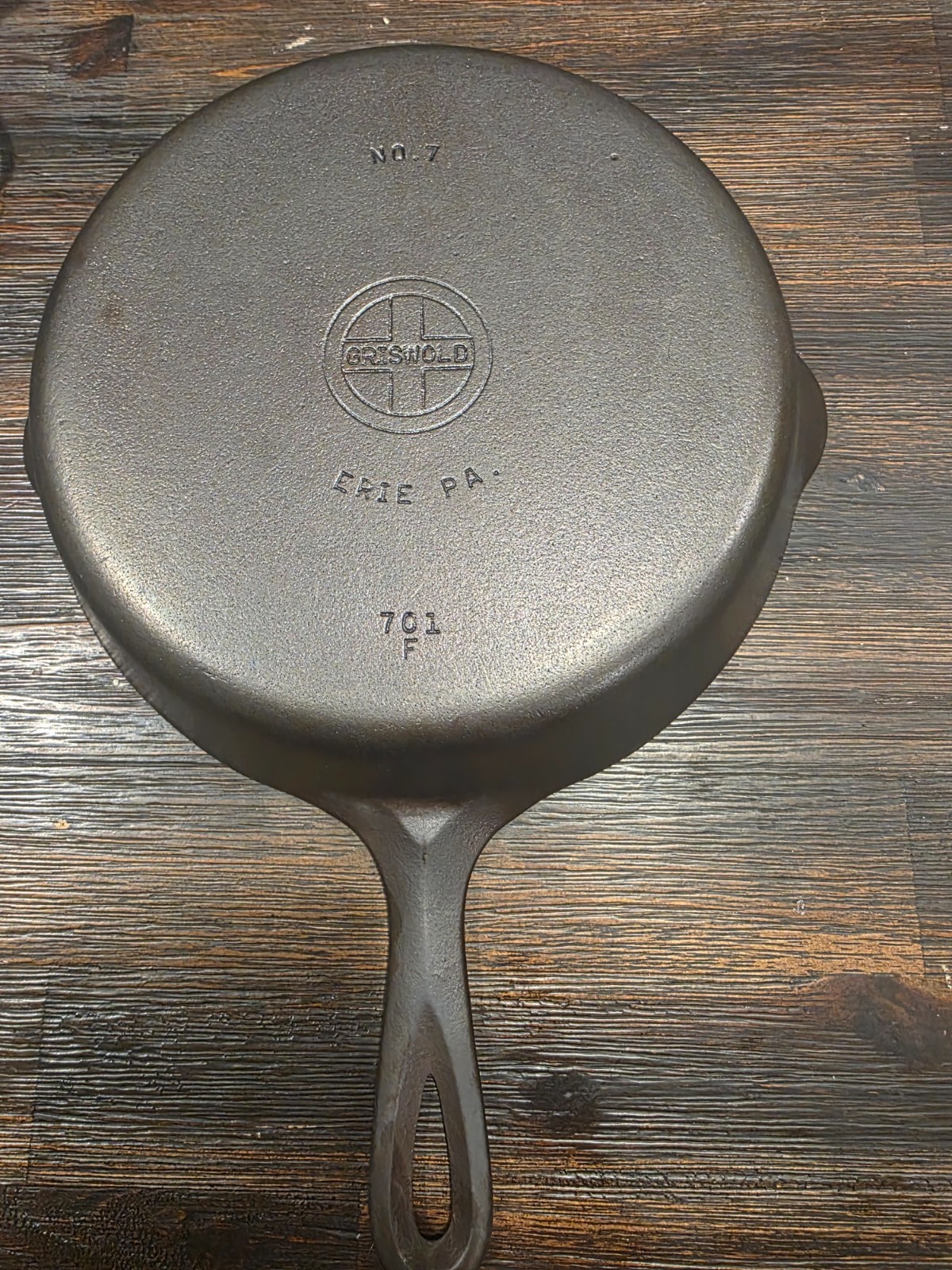 Vintage GRISWOLD Cast Iron SKILLET # 7 SMALL BLOCK LOGO Restored 