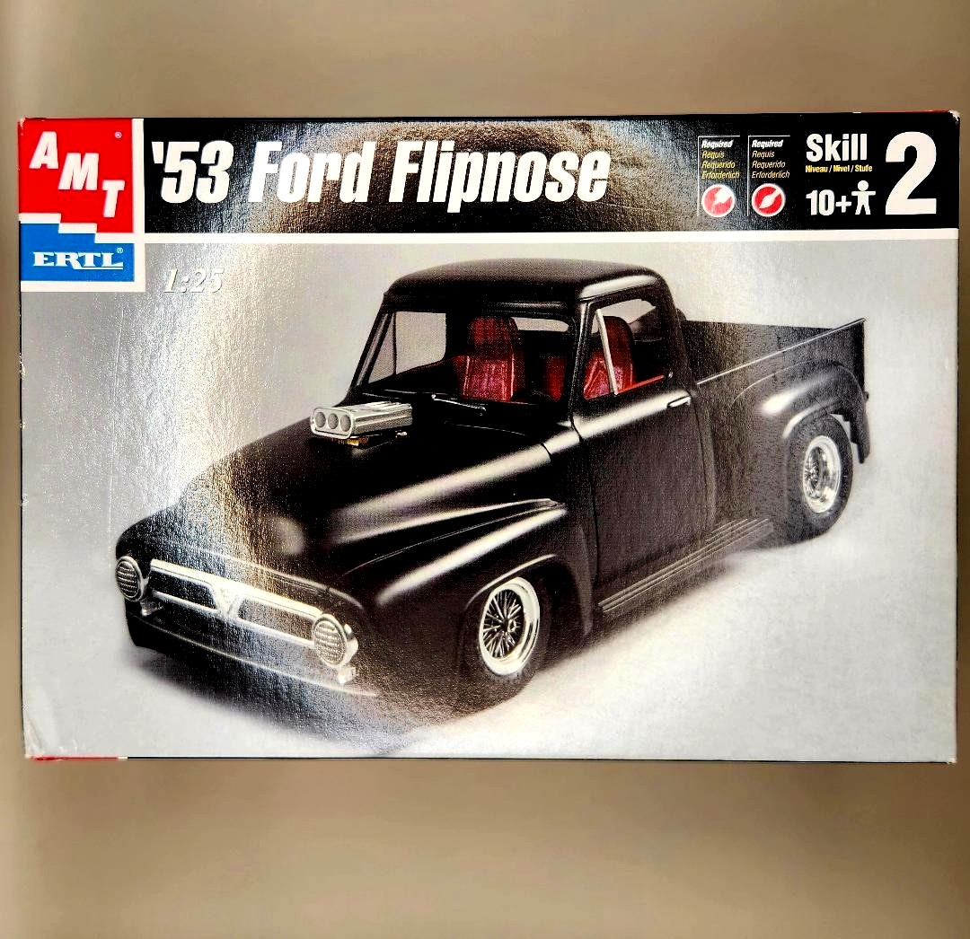 AMT 1953 Ford Flipnose Pickup Truck Model Kit 1:25 Open Box Complete Unstarted
