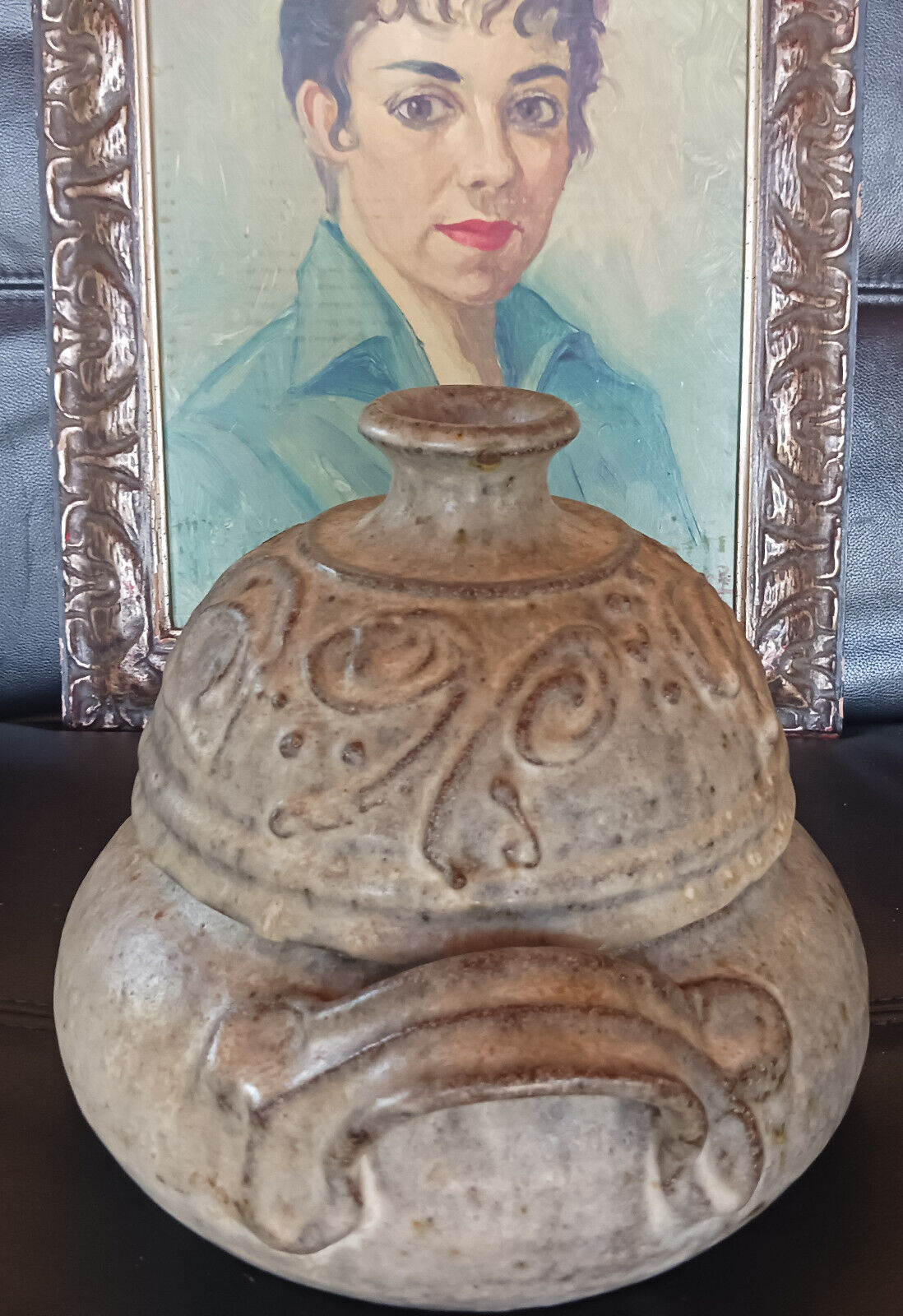 Heirloom Handcrafted Pottery Porcelain Celadon Handles Covered Vase 12x 10\