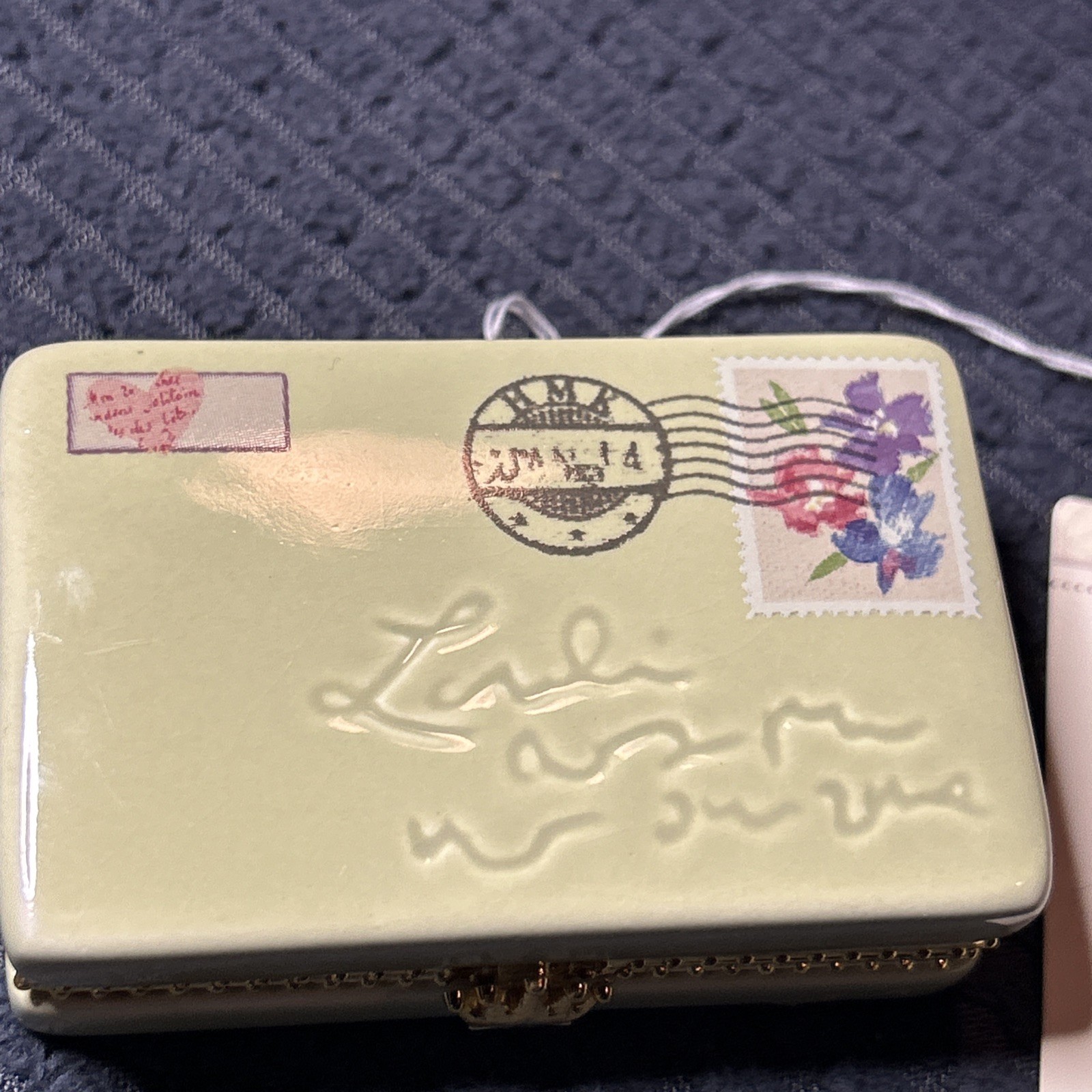 HALLMARK Signature 