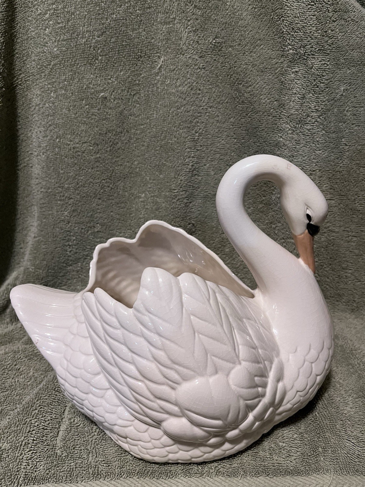 Vintage White Ceramic Swan Planter With Detailed Feathered Texture 