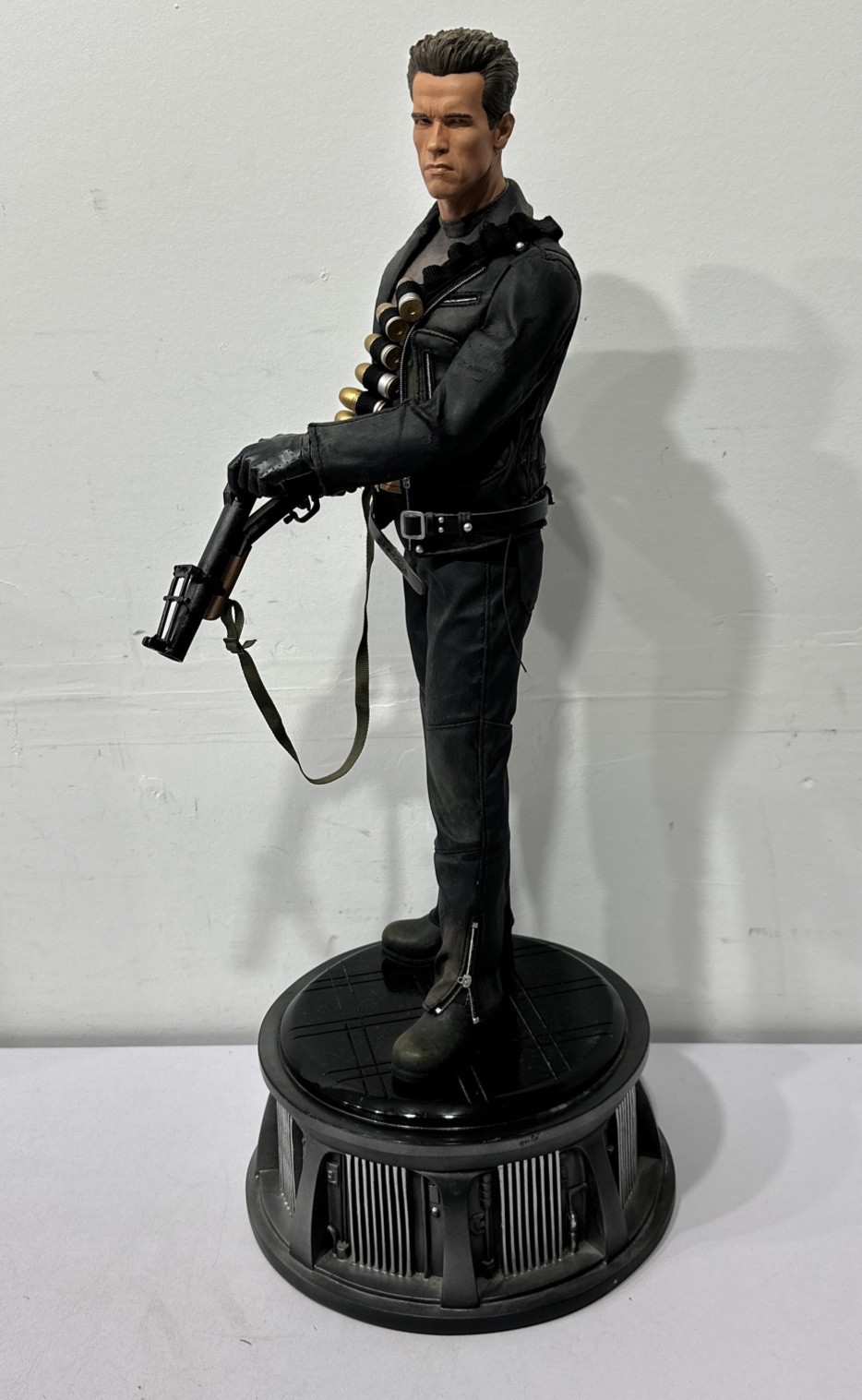 Sideshow Premium Format Figure T-800 T2 Judgment Day Limited Edition 0192/1500