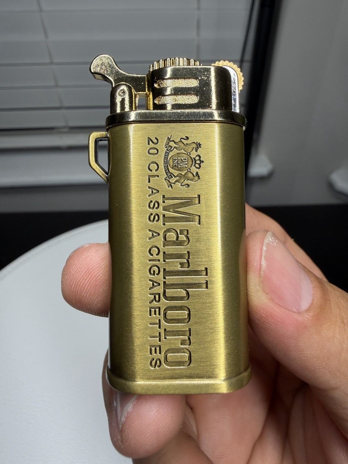 Vintage Style Refillable Lighter Antique Design Collectible Gift