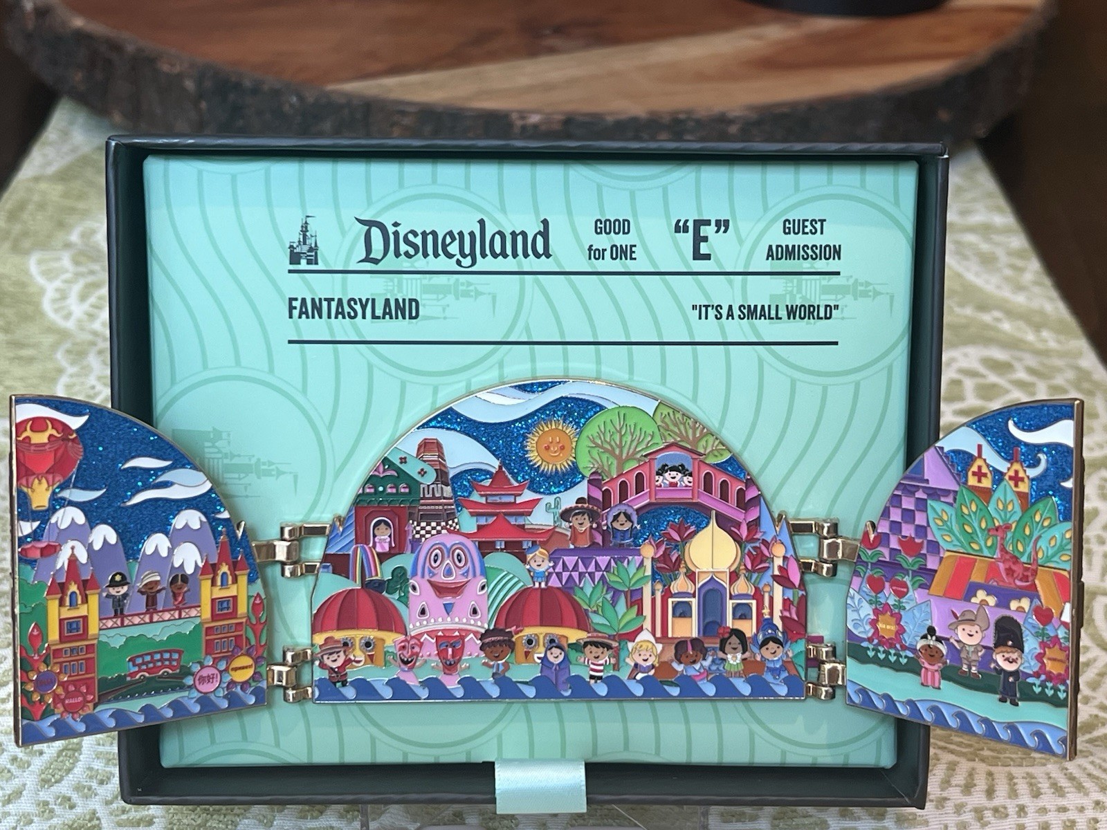 WDI MOG D23 2026 Disney Attraction Panoramas It\'s A Small World LE400 Pin