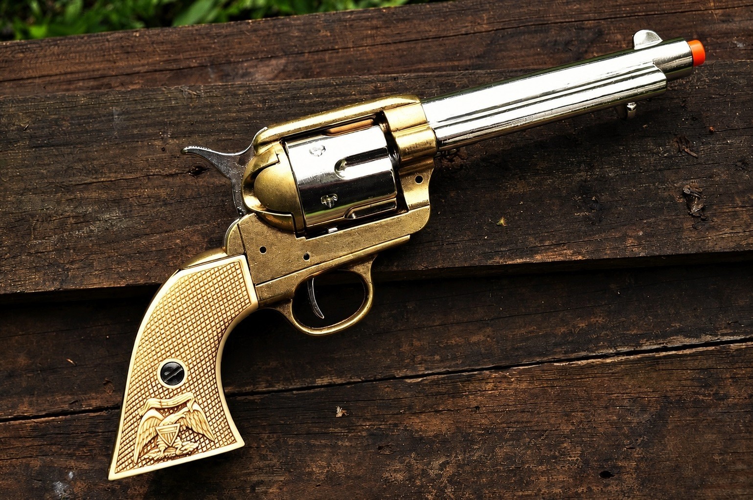 Colt M1873 Old West Revolver - 1873 - Peacemaker - Non-Firing Denix Replica