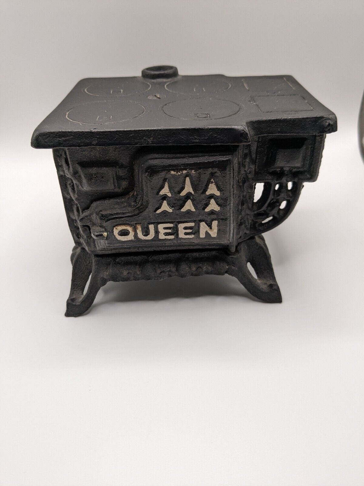 1977 Queen Cast Iron Stove Mini Music Box George Good Corporation 