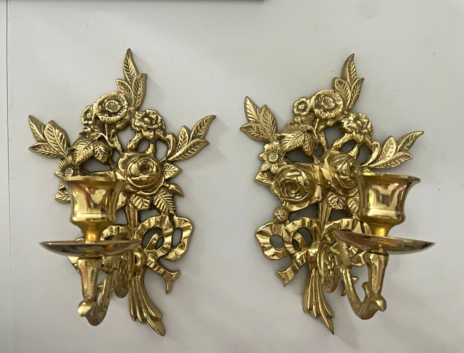 VTG HOLLYWOOD REGENCY ORNATE CAST BRASS FLORAL WALL CANDLE SCONCE ROSES INDIA
