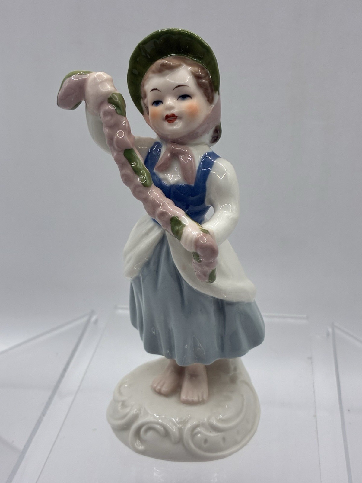 Vintage 1979 Goebel Figure 12 205 14 Girl With Hops Flowers 5.5\