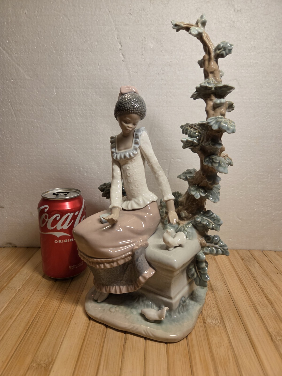 MINT LLADRO 5159 HARMONY Black Legacy Mint Condition No Box Girl W/ Bird, Large MINT LLADRO 5159 HARMONY Black Legacy Mint Condition No Box Girl W/ Bird, Large