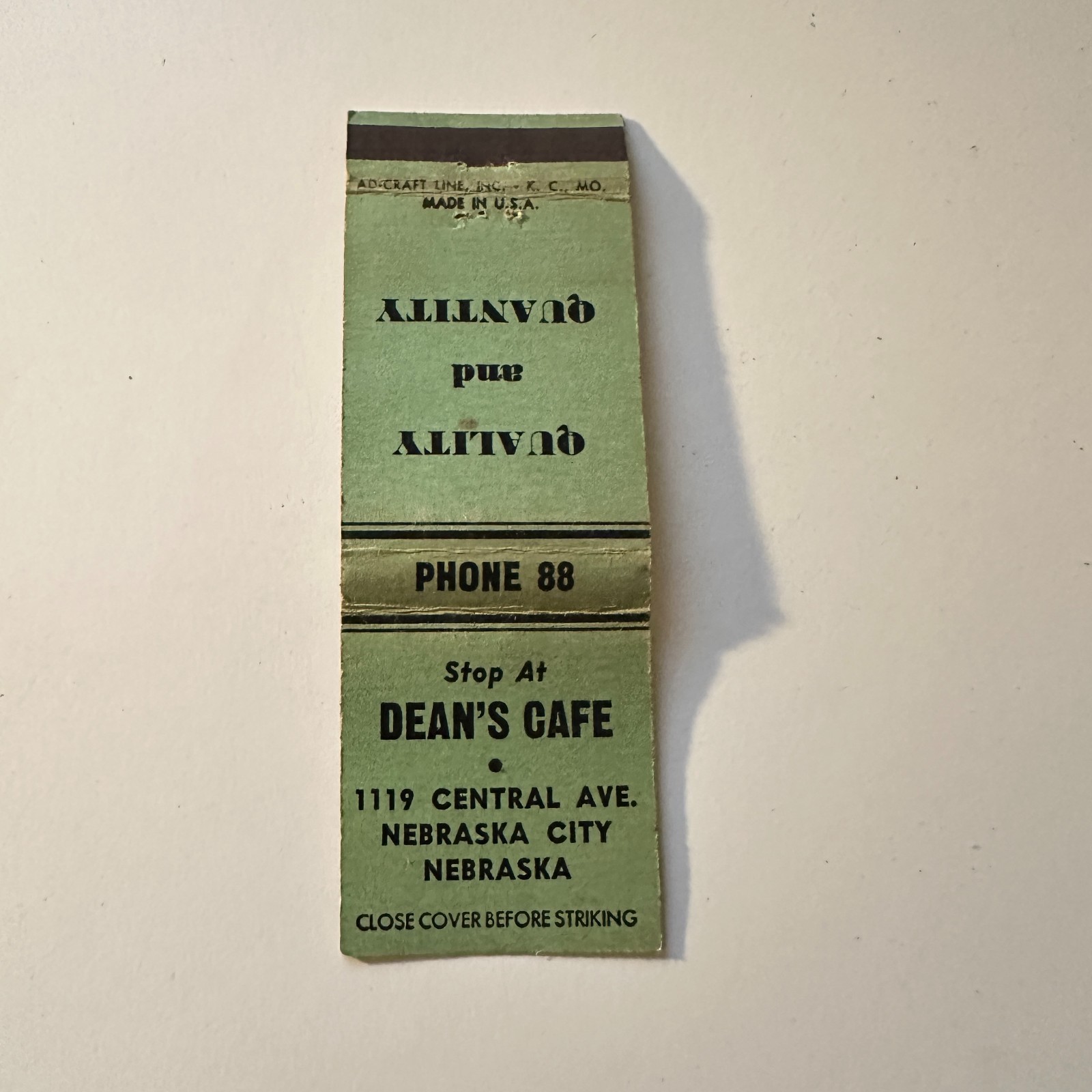 Dean\'s Cafe Nebraska City NE Vintage Matchbook Cover 5MB132-3