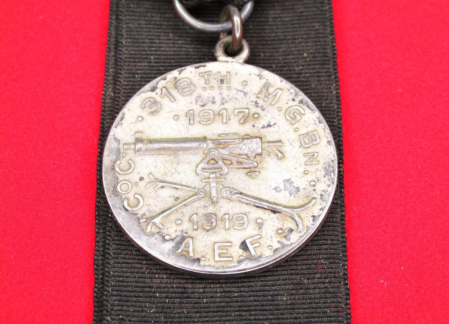 Superb WW1 1917-1919 NAMED US Military Machine Gun Battalion Medal w/Drop Ribbon
