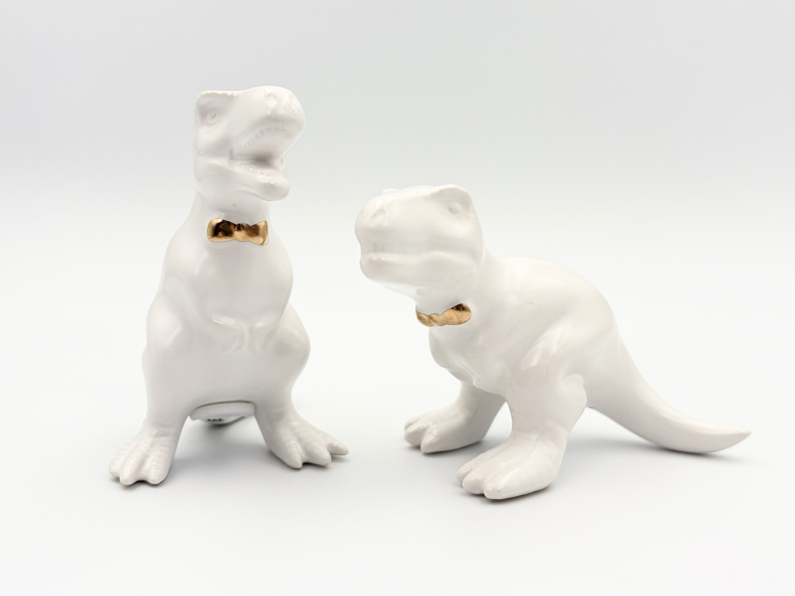 Target Threshold White Ceramic T-Rex Dinosaur Salt and Pepper Shakers Gold Bow