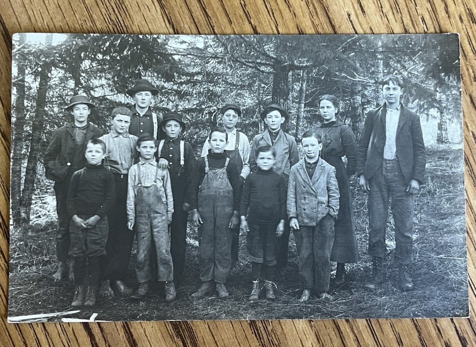 Antique RPPC Real Photo Postcard Family Group Portrait Outside B&W 1913 Unposted