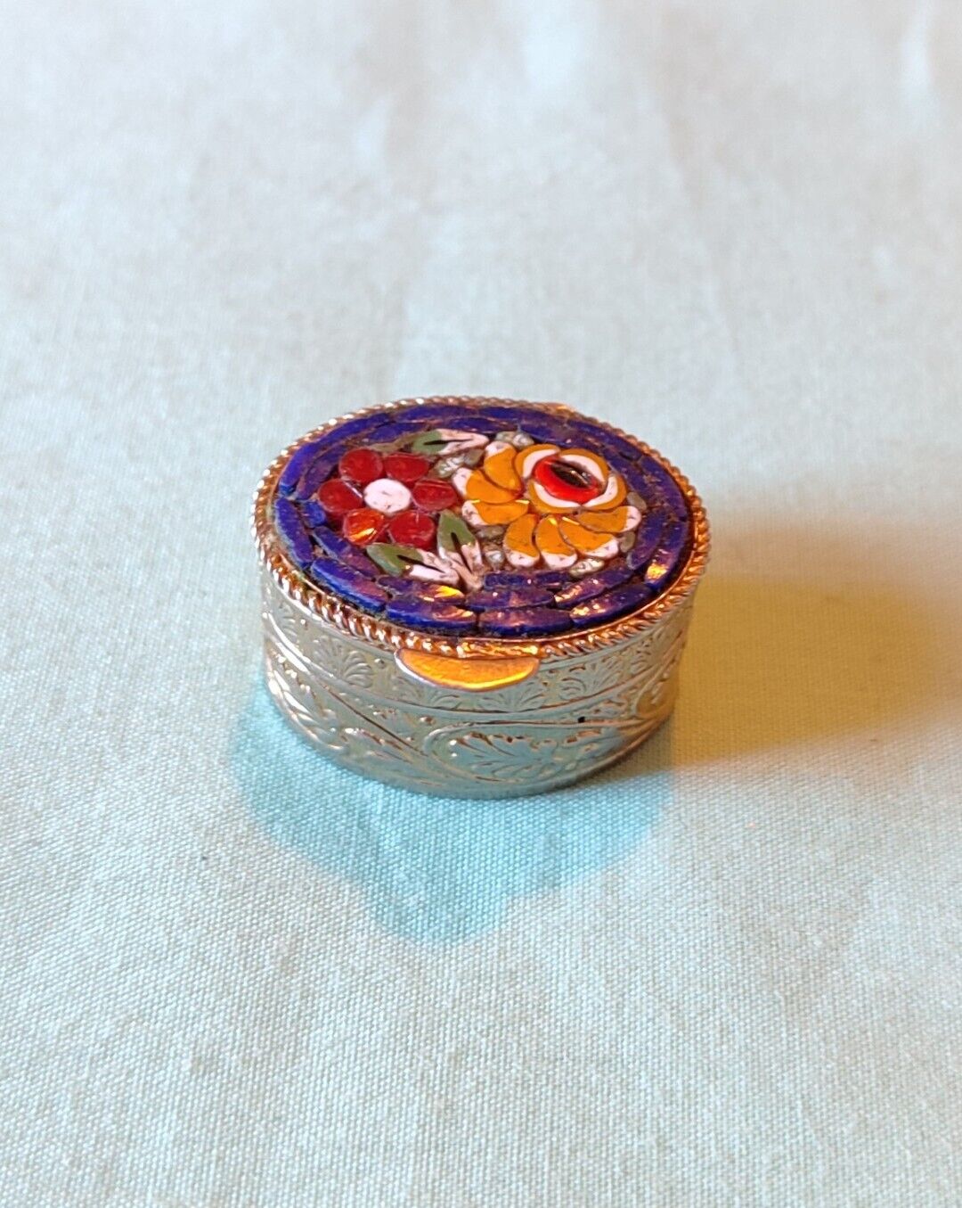 Vintage Micro Mosaic Flower Gold Tone Oval Snuff Pill Box 1 in Red Blue Yellow