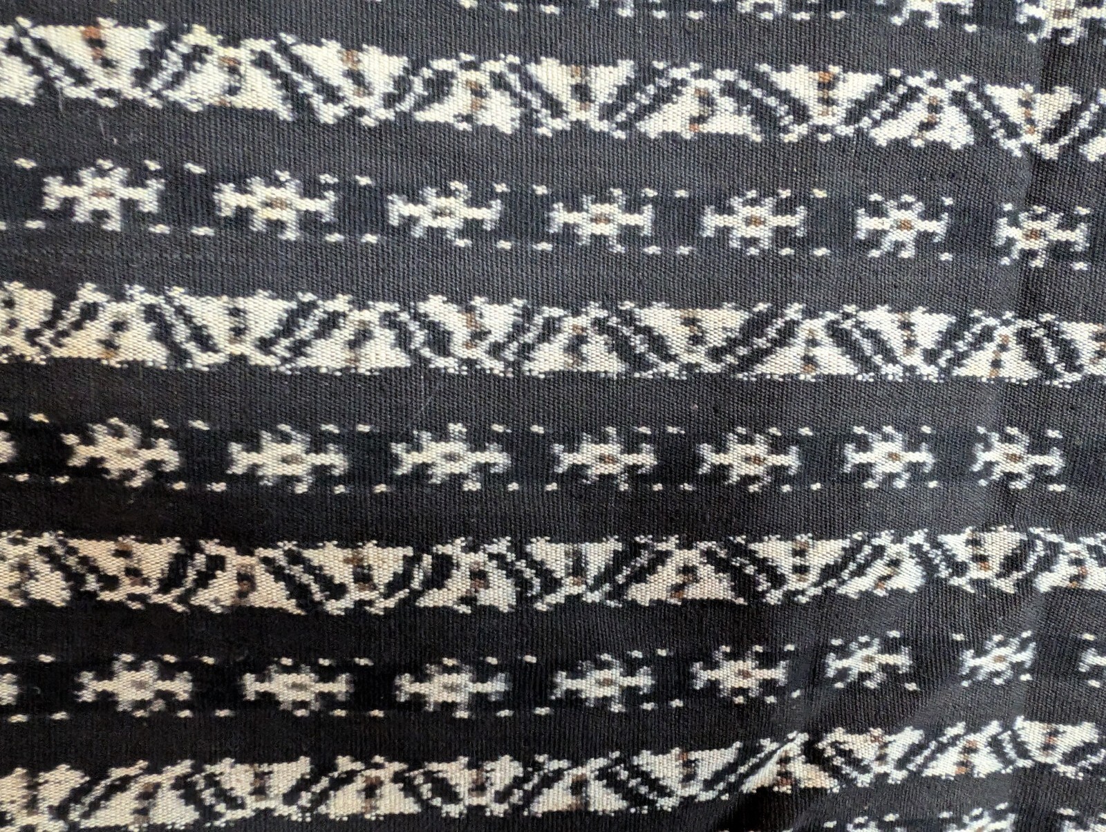 FUNERARY SHROUD? 25