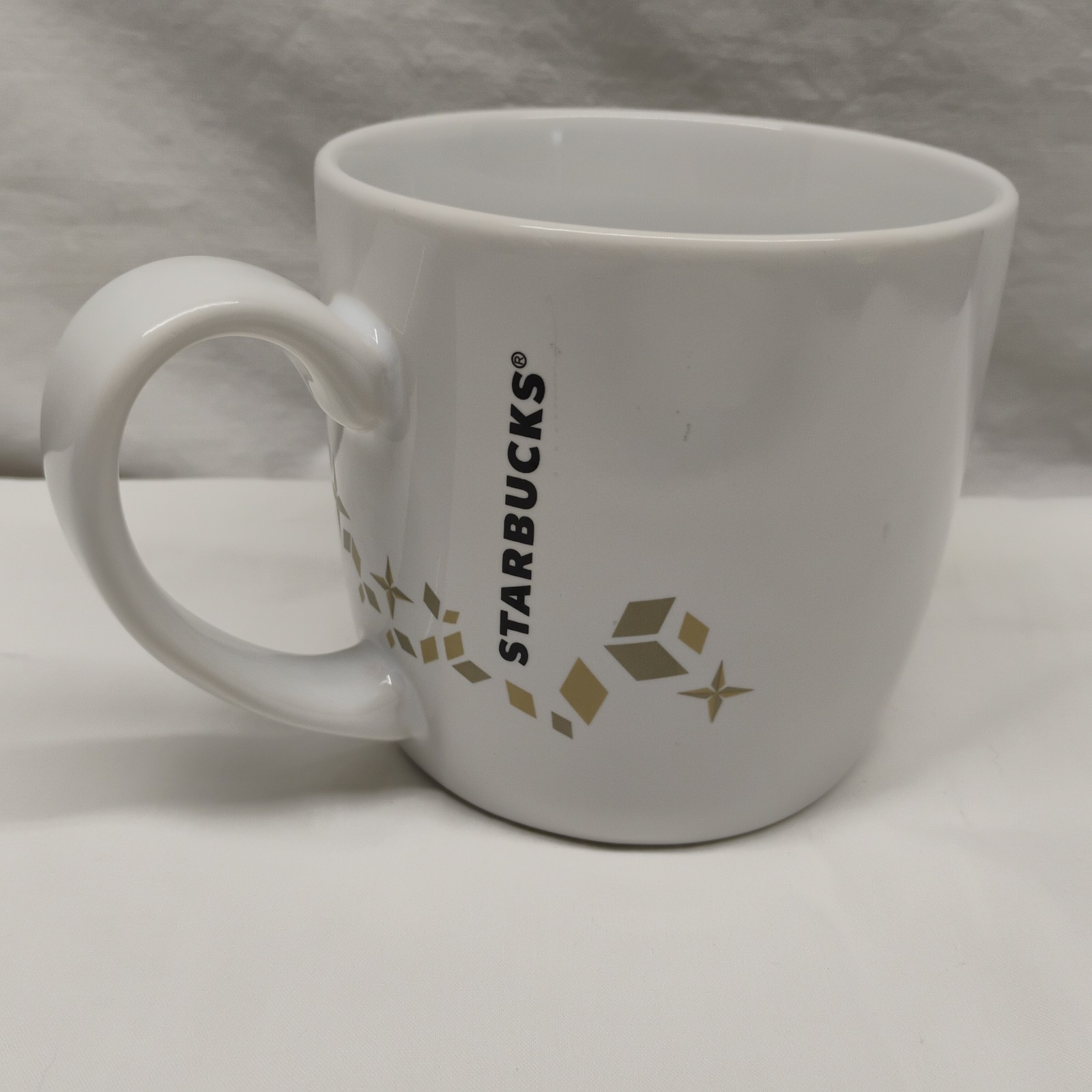 Starbucks Coffee 2013 Holiday Collection Coffee Mug Cup 14 oz. Logo