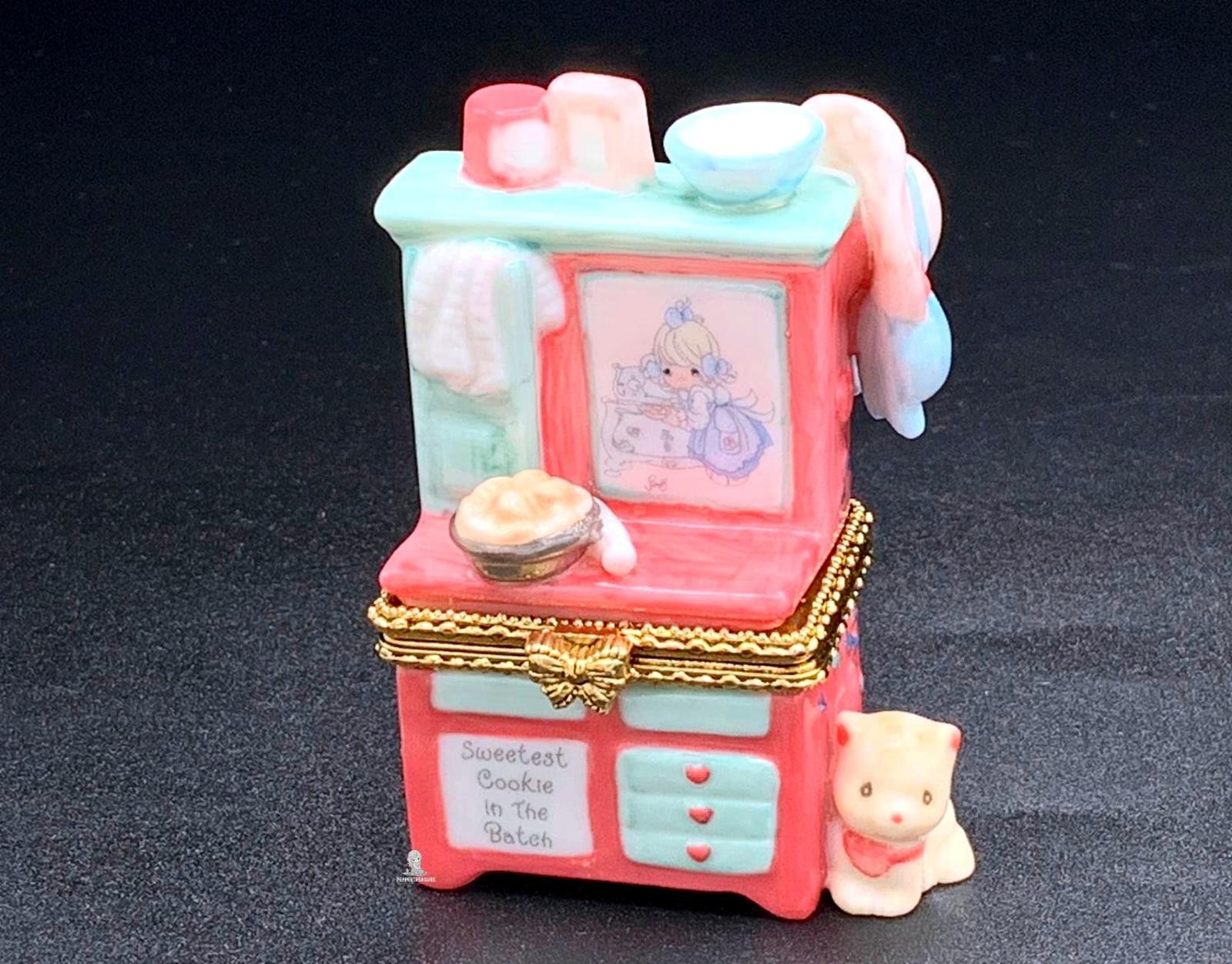 🌸 Vintage Precious Moments “Sweetest Cookie in the Batch” Trinket Box 🌸